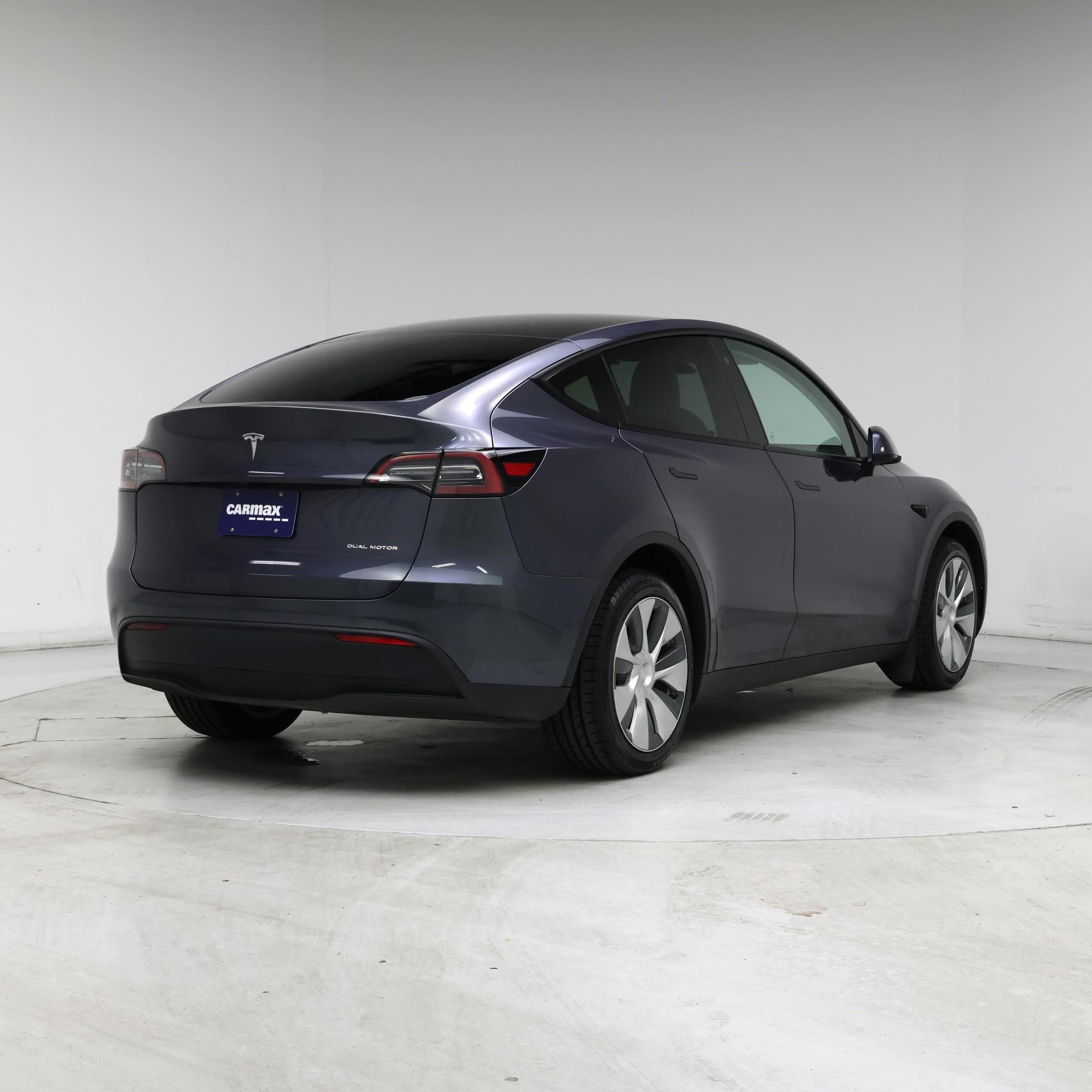 Thumbnail: 2022 Tesla Model Y - 8