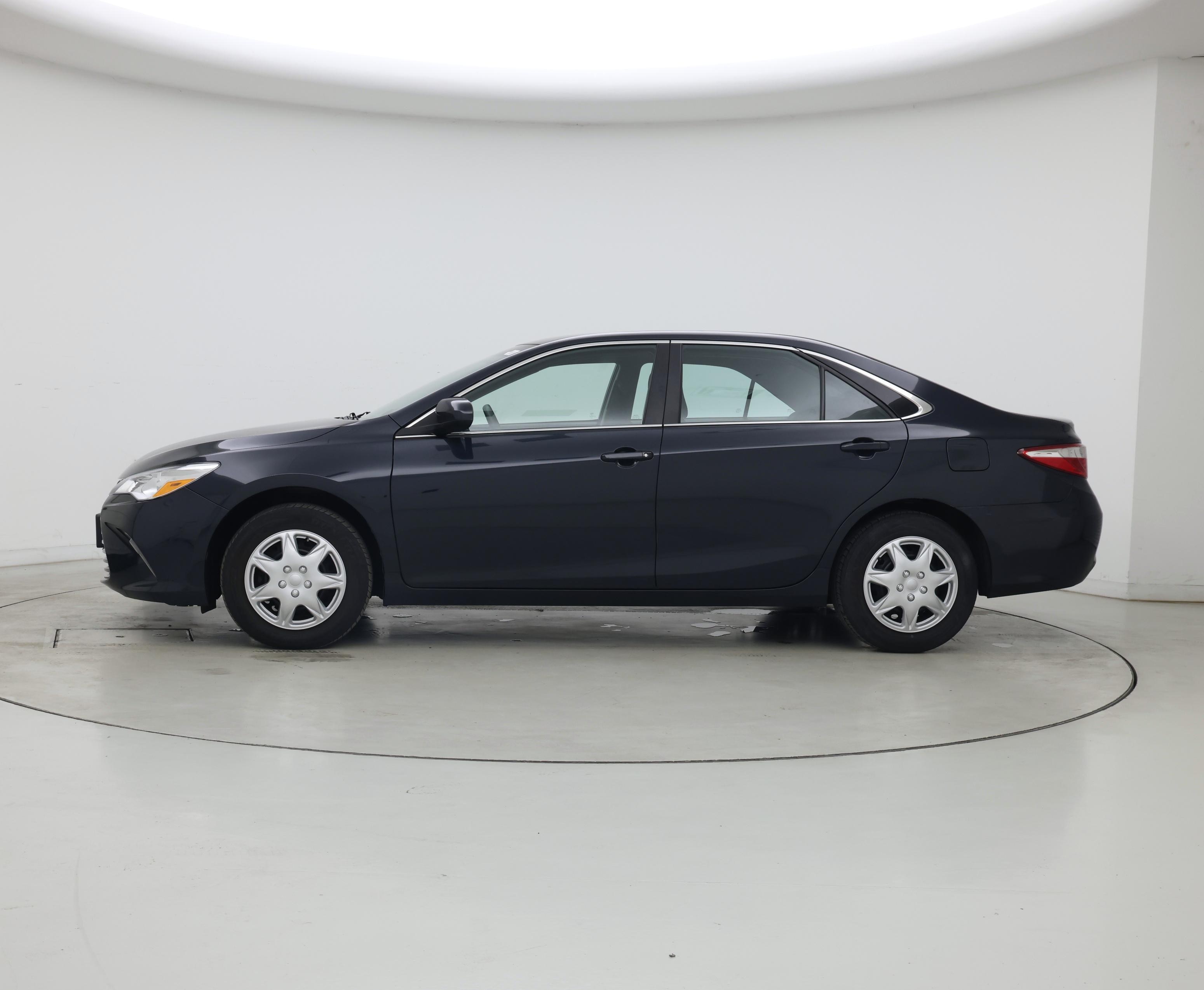 Thumbnail: 2017 Toyota Camry - 3
