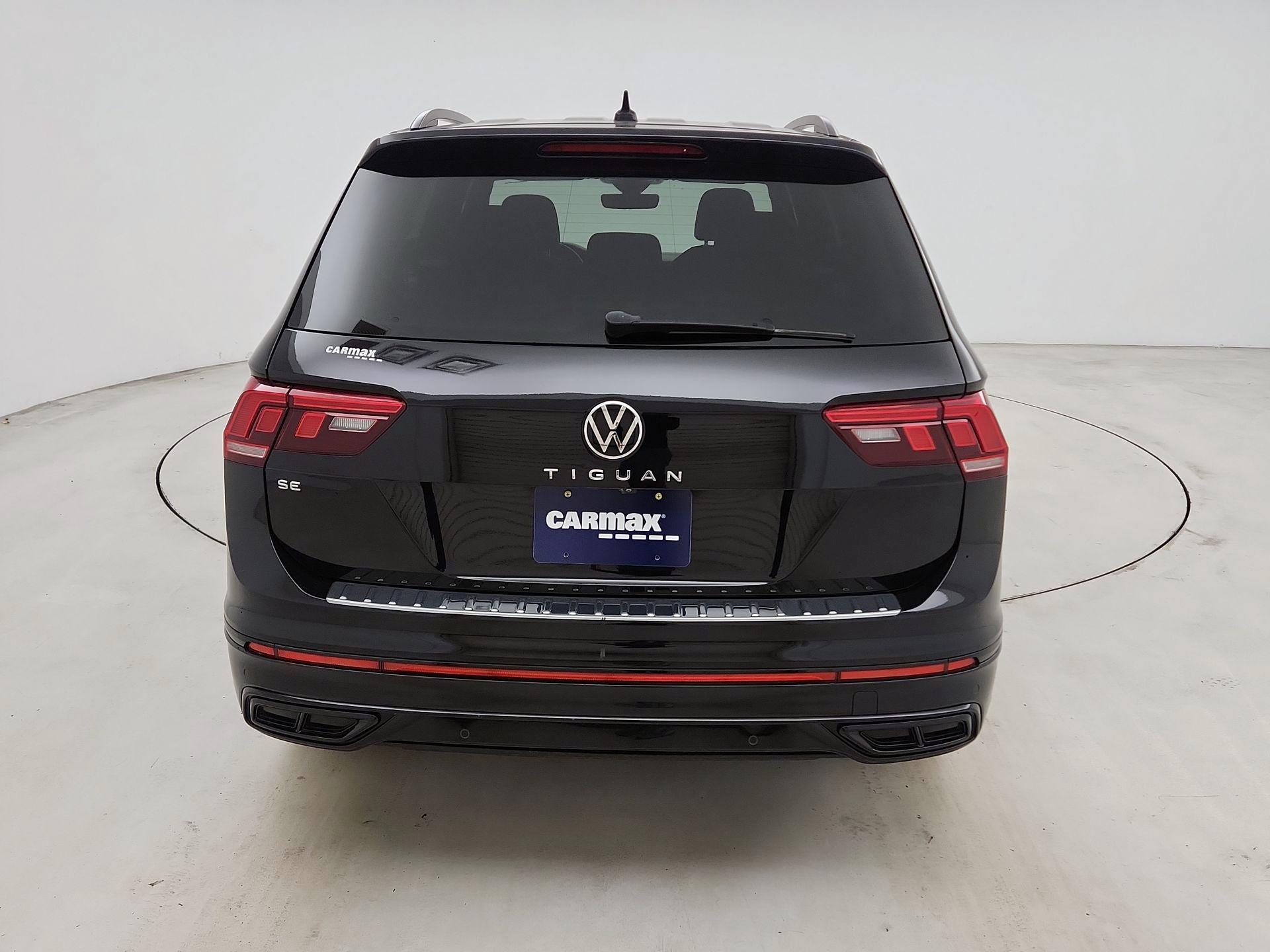 Thumbnail: 2022 Volkswagen Tiguan - 6