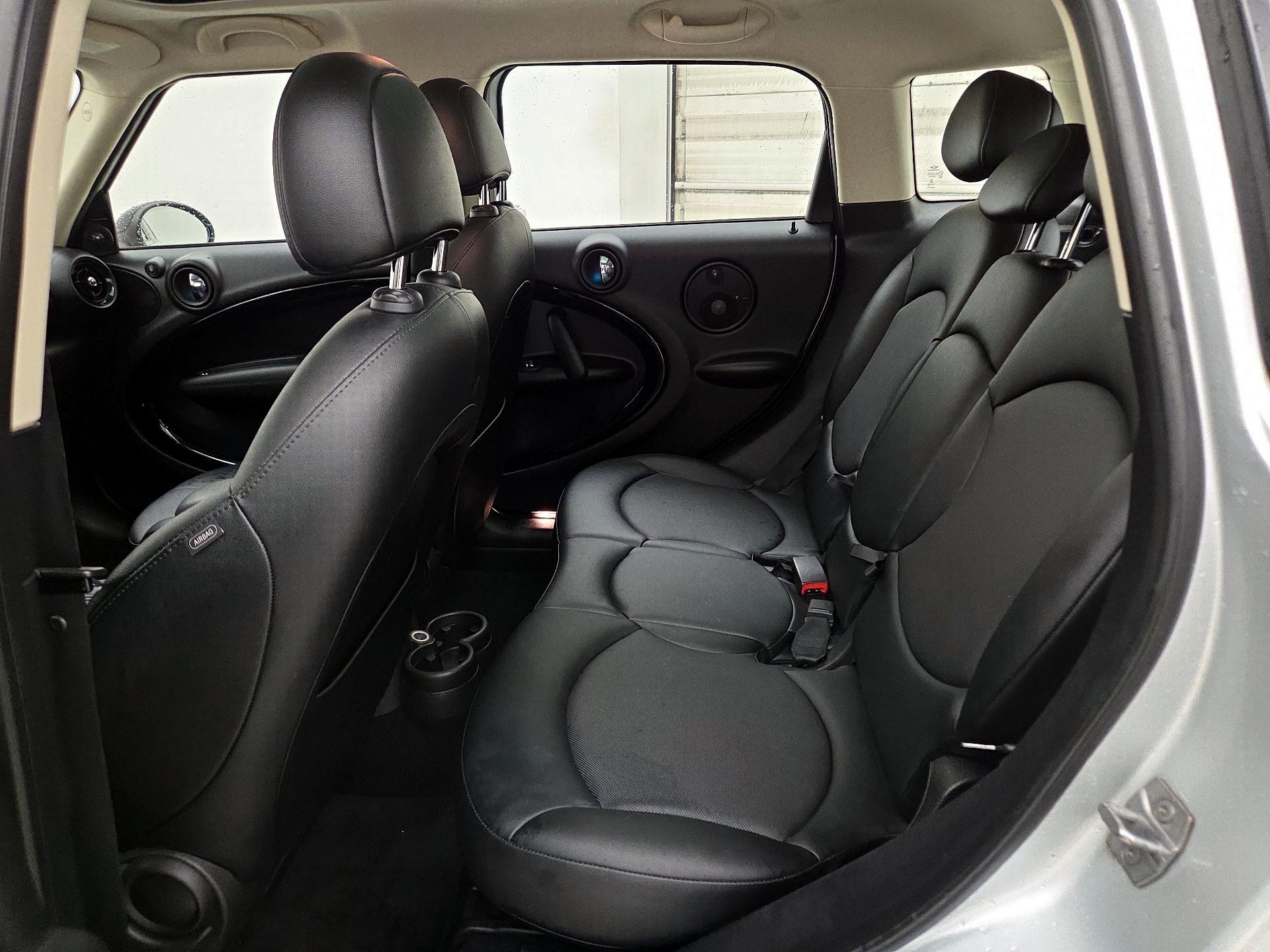 Thumbnail: 2016 MINI Cooper Countryman - 18