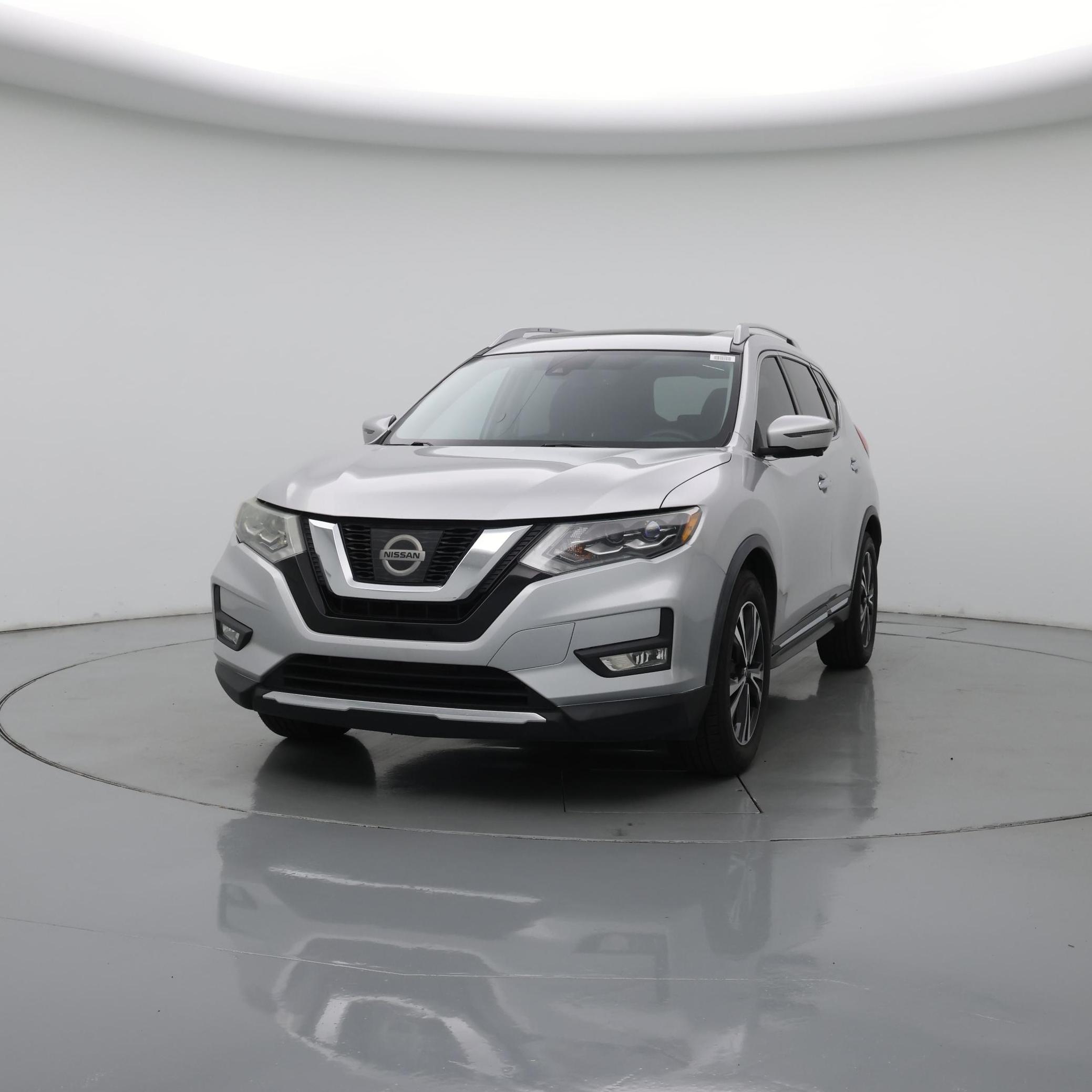 Thumbnail: 2017 Nissan Rogue - 4