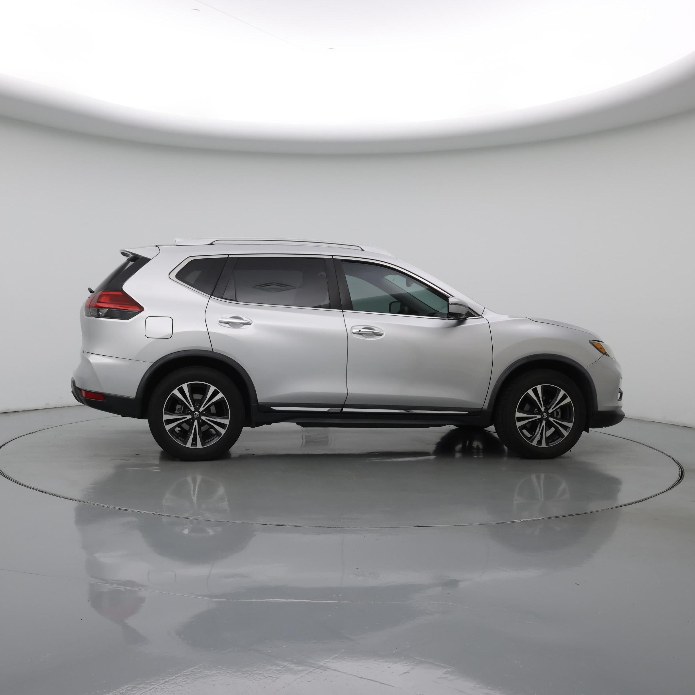 Thumbnail: 2017 Nissan Rogue - 7