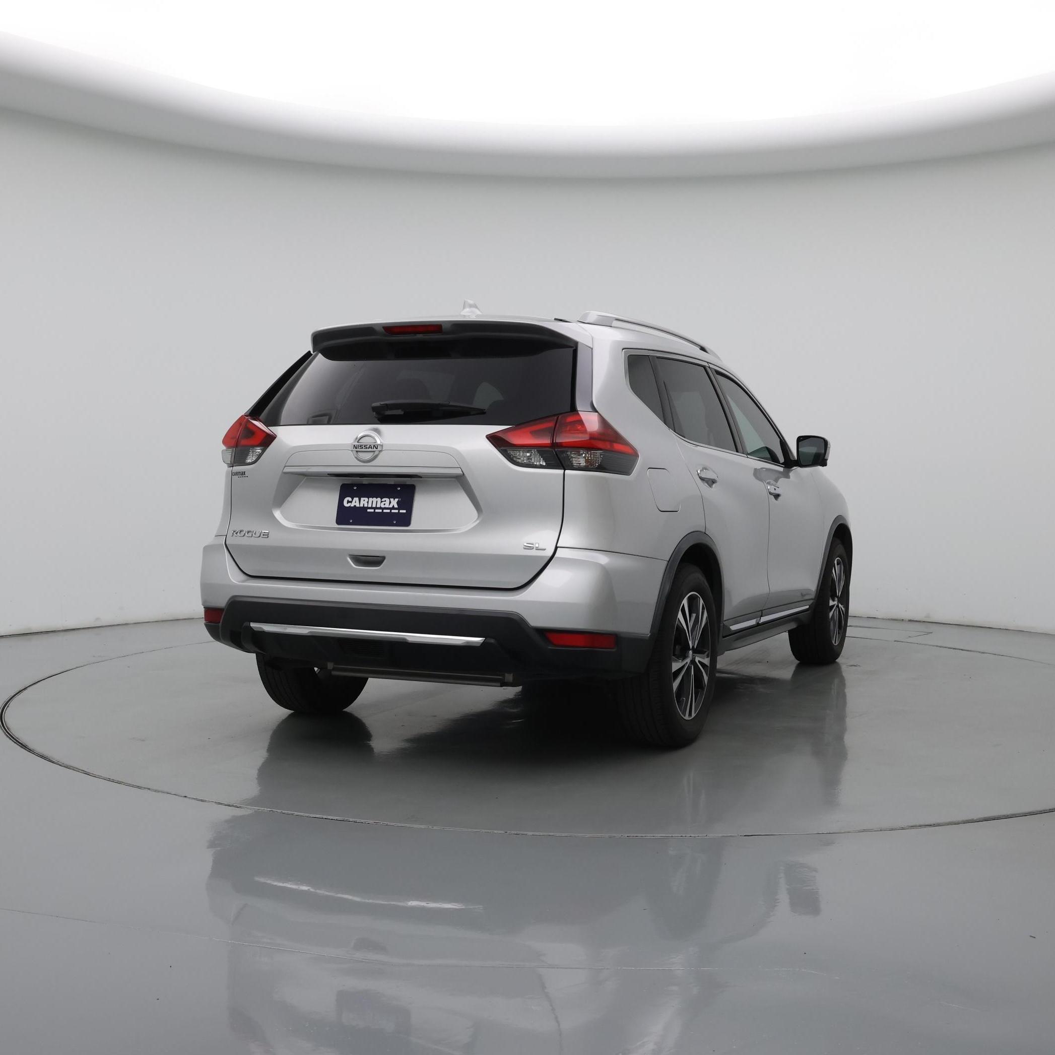 Thumbnail: 2017 Nissan Rogue - 8