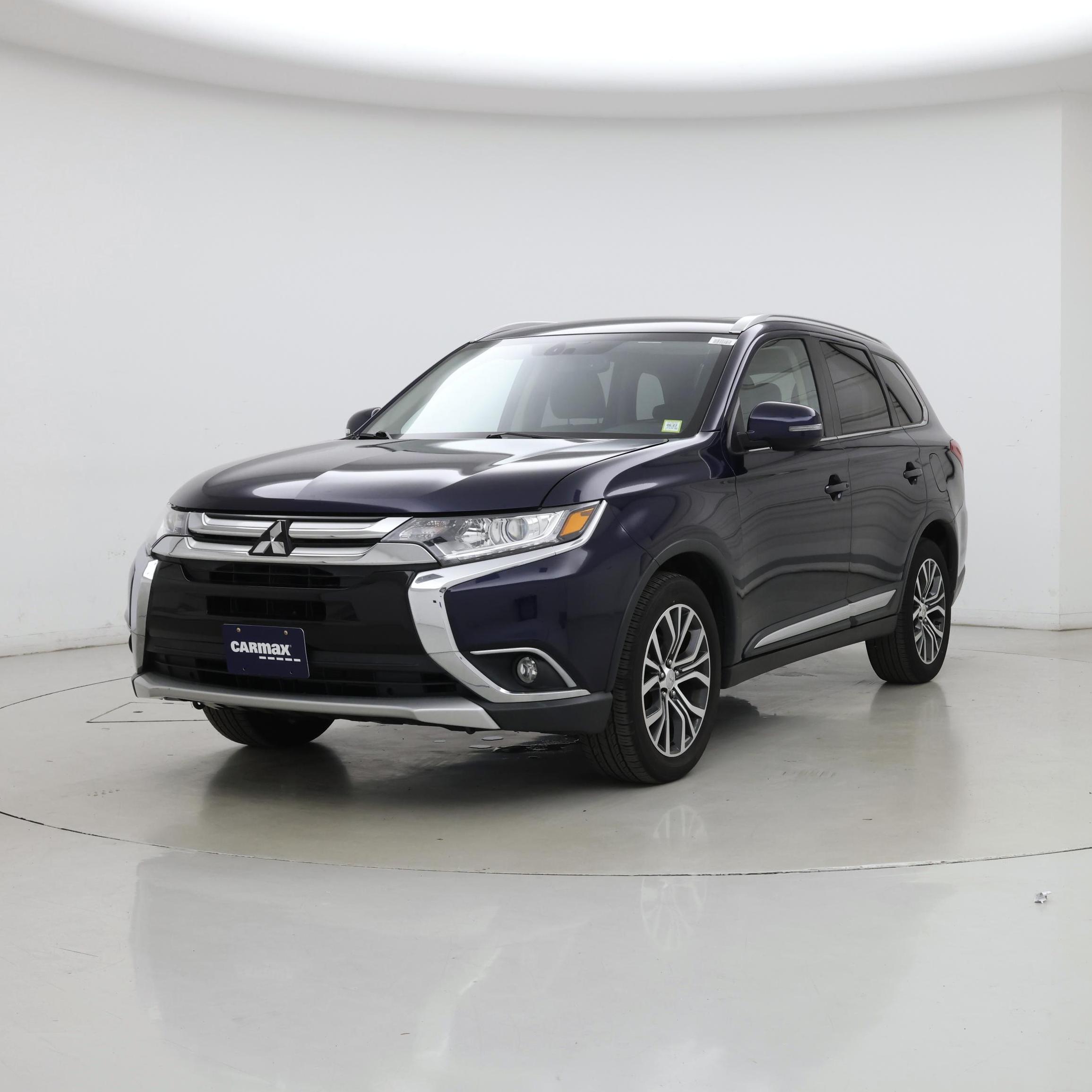 Thumbnail: 2017 Mitsubishi Outlander - 4