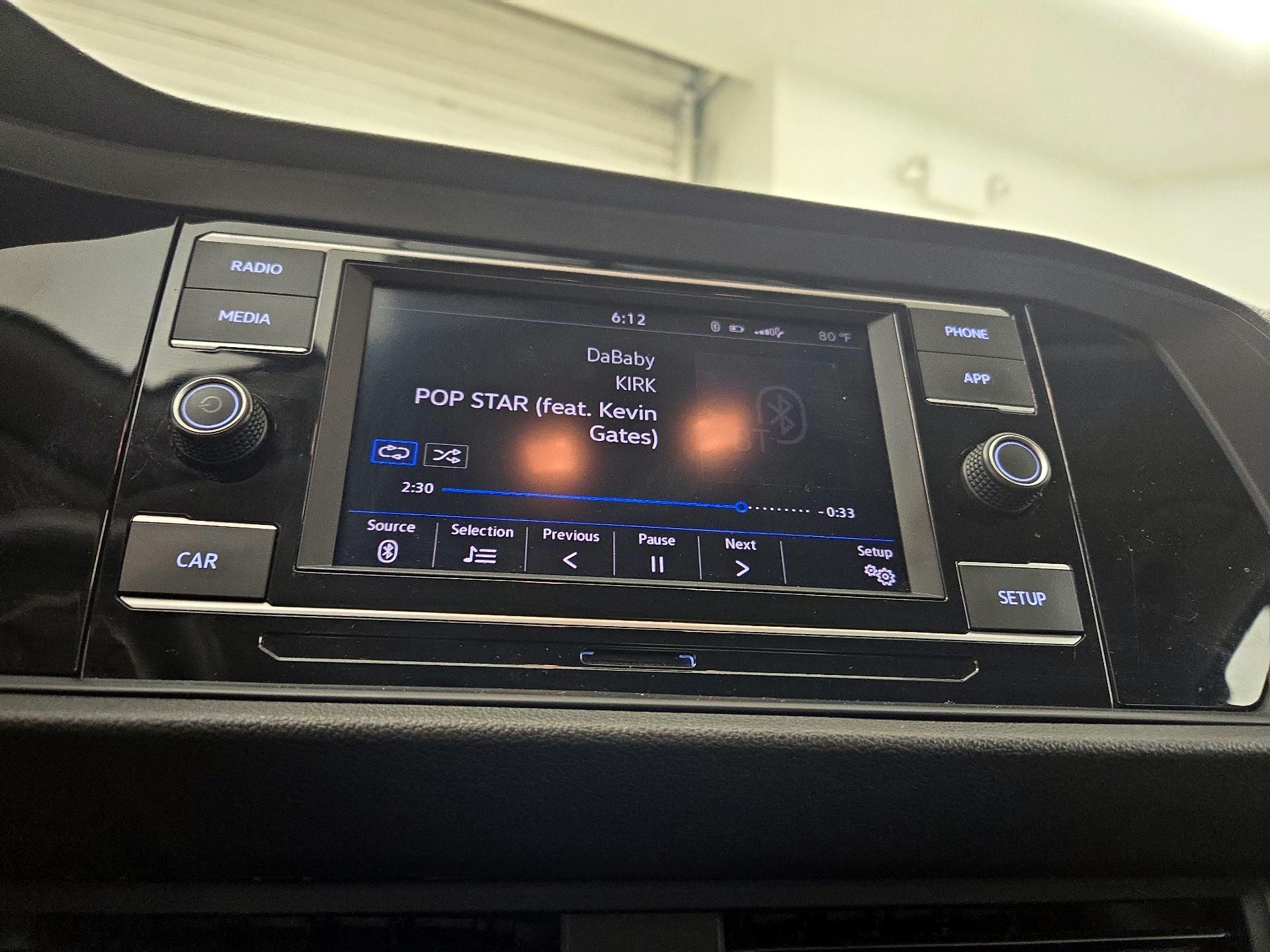 Thumbnail: 2019 Volkswagen Jetta - 15