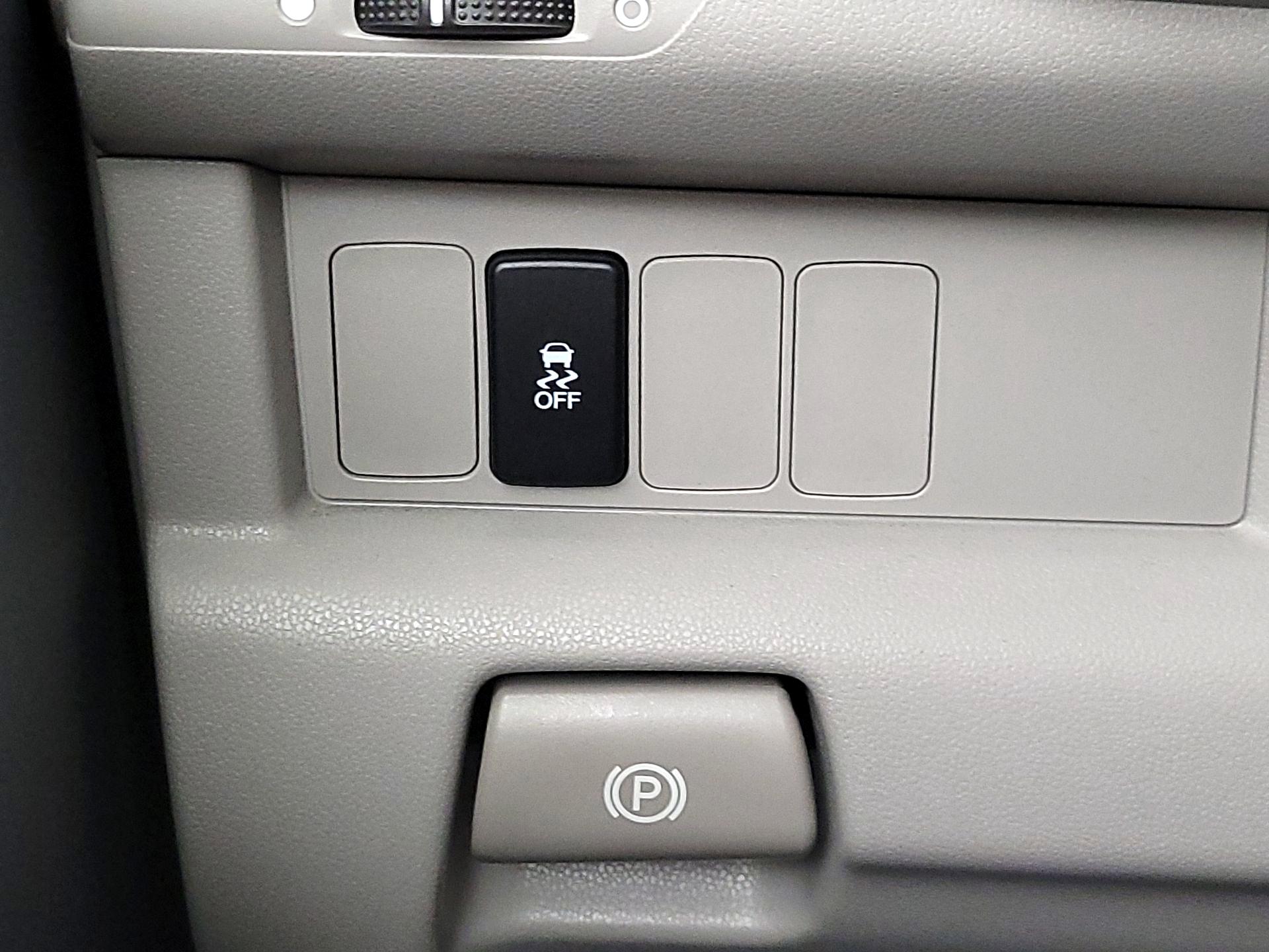 Thumbnail: 2014 Honda Pilot - 13