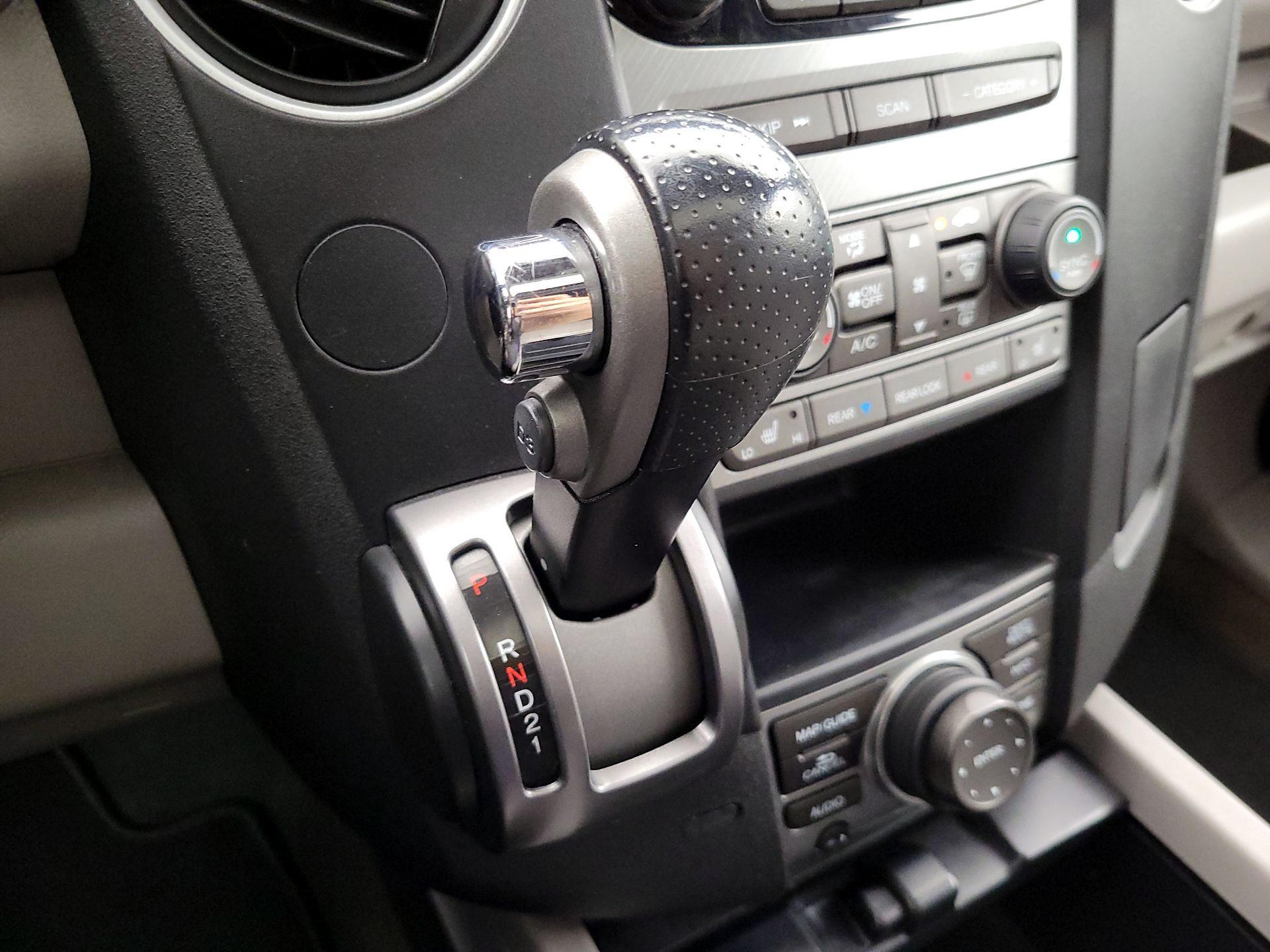 Thumbnail: 2014 Honda Pilot - 18