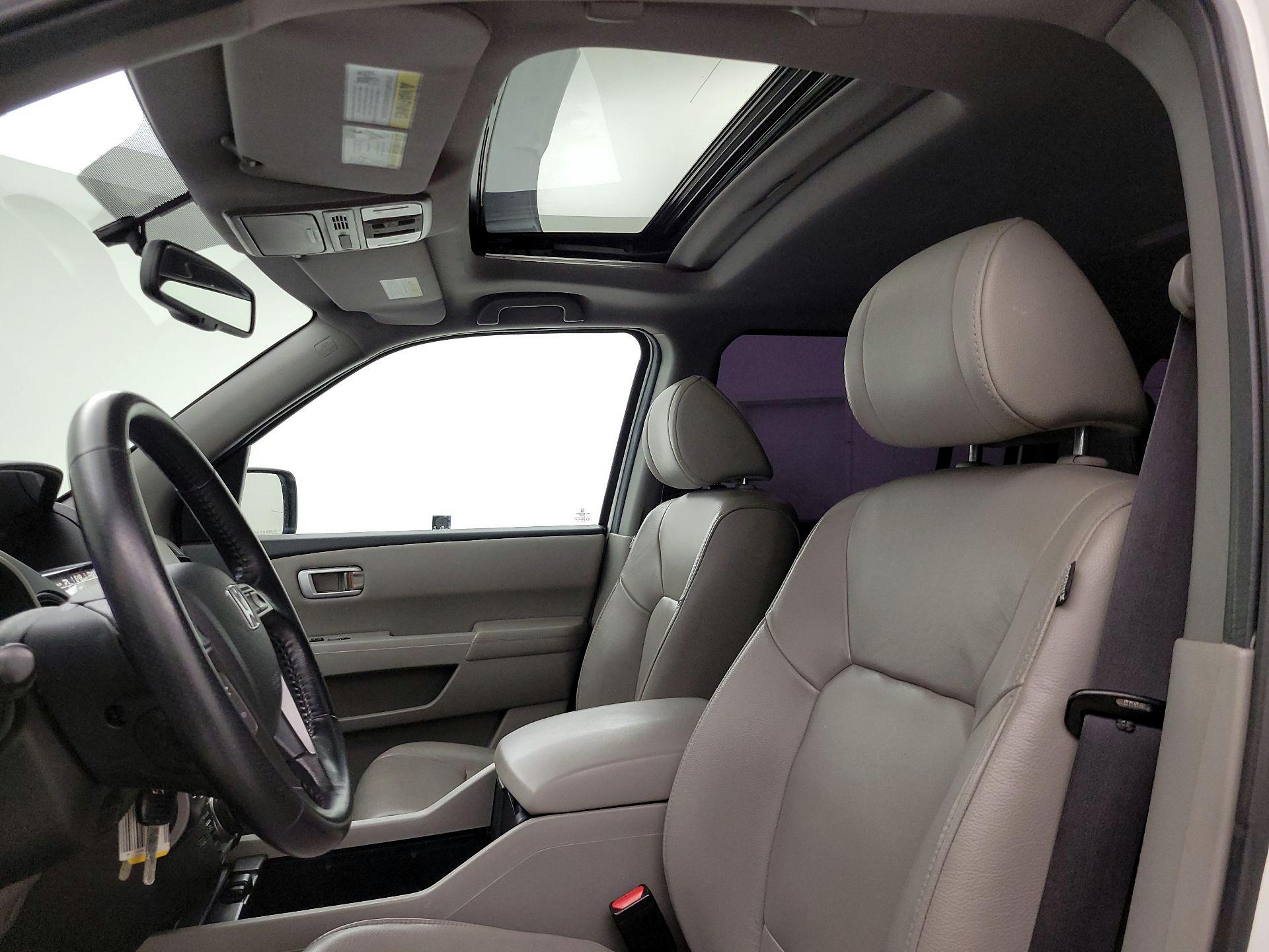 Thumbnail: 2014 Honda Pilot - 19