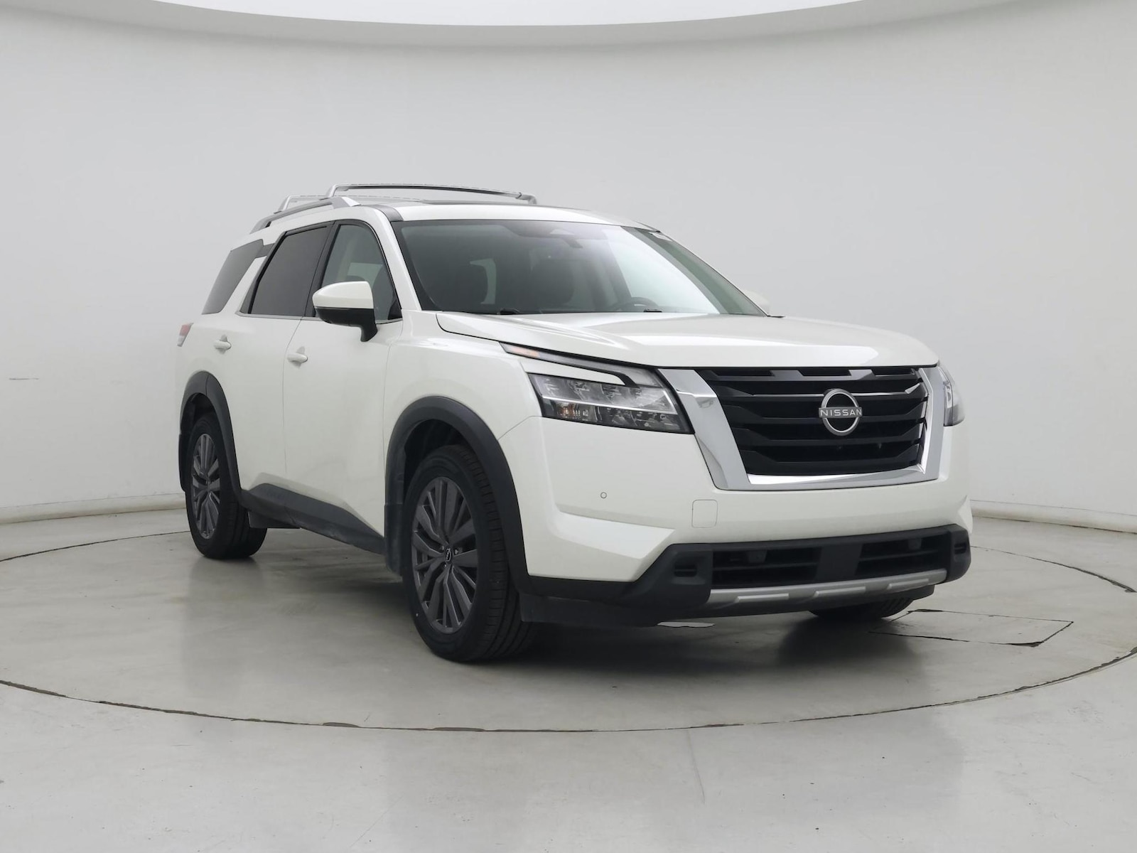 2023 Nissan Pathfinder SL - Photo 2