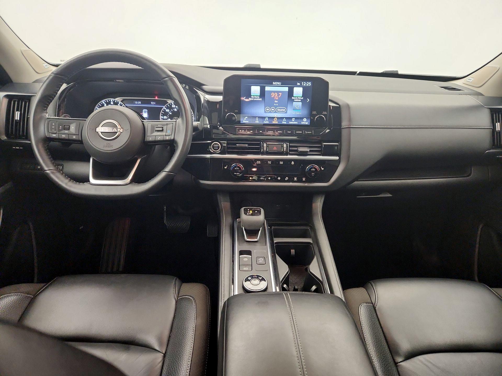 Thumbnail: 2023 Nissan Pathfinder - 9
