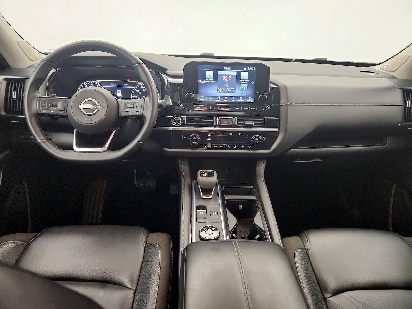 2023 Nissan Pathfinder SL - Photo 10