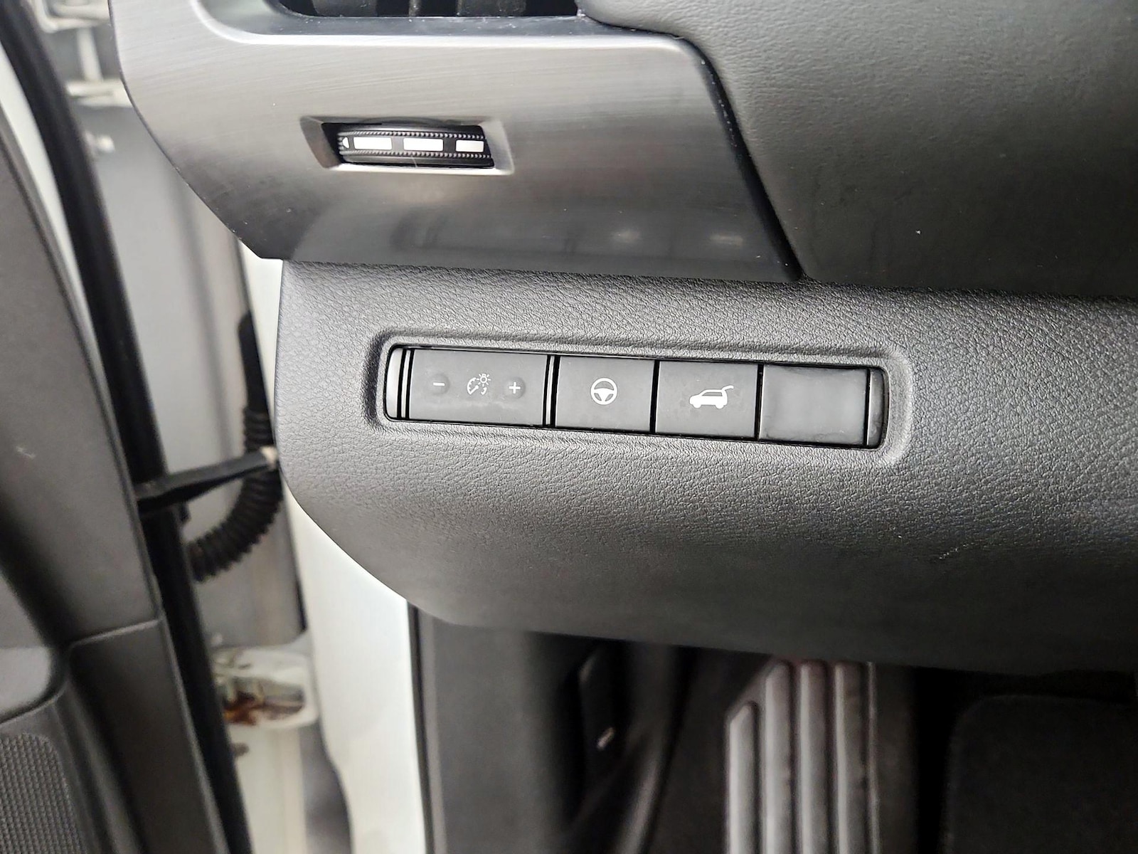 2023 Nissan Pathfinder SL - Photo 14