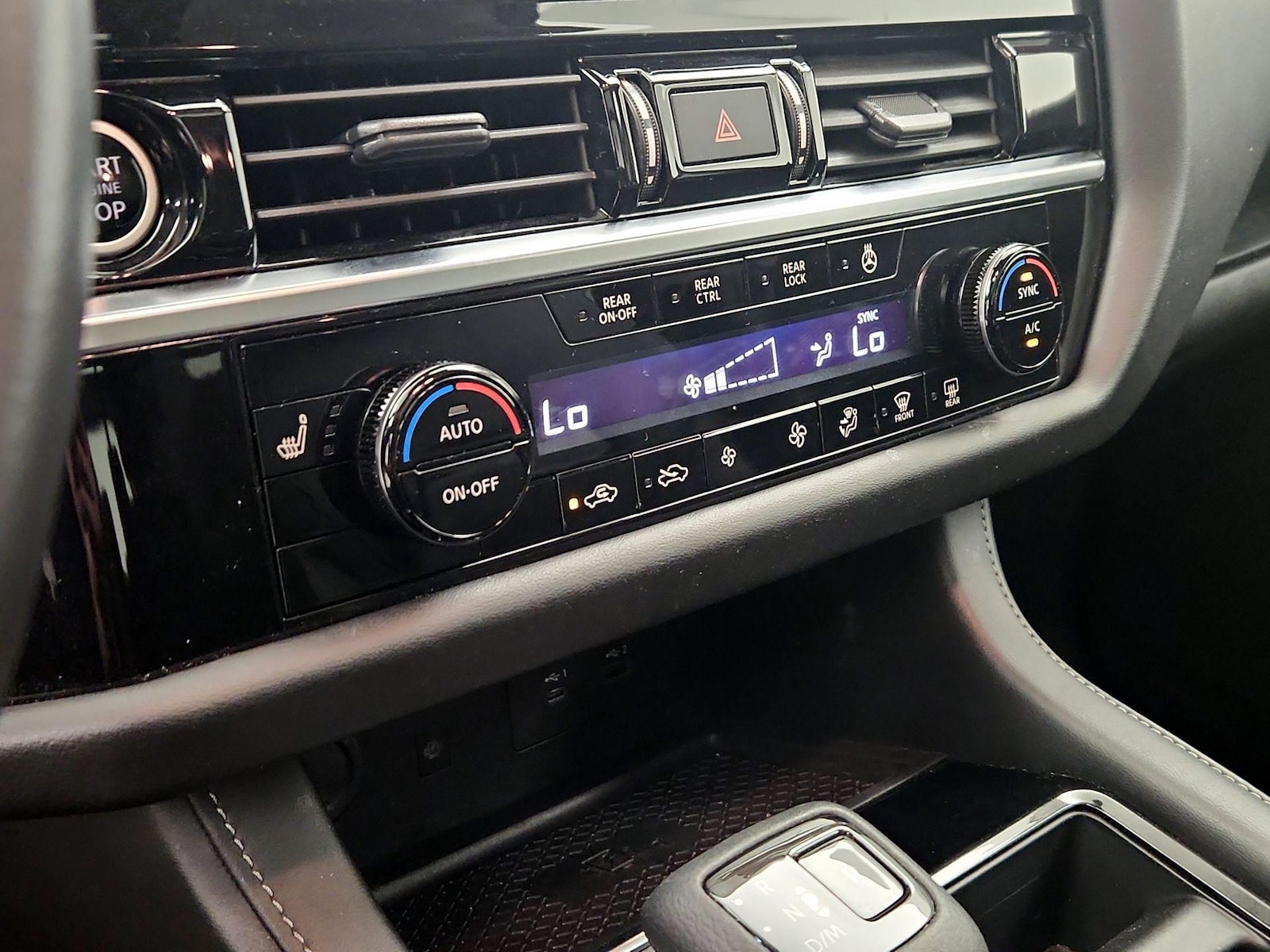 2023 Nissan Pathfinder SL - Photo 18
