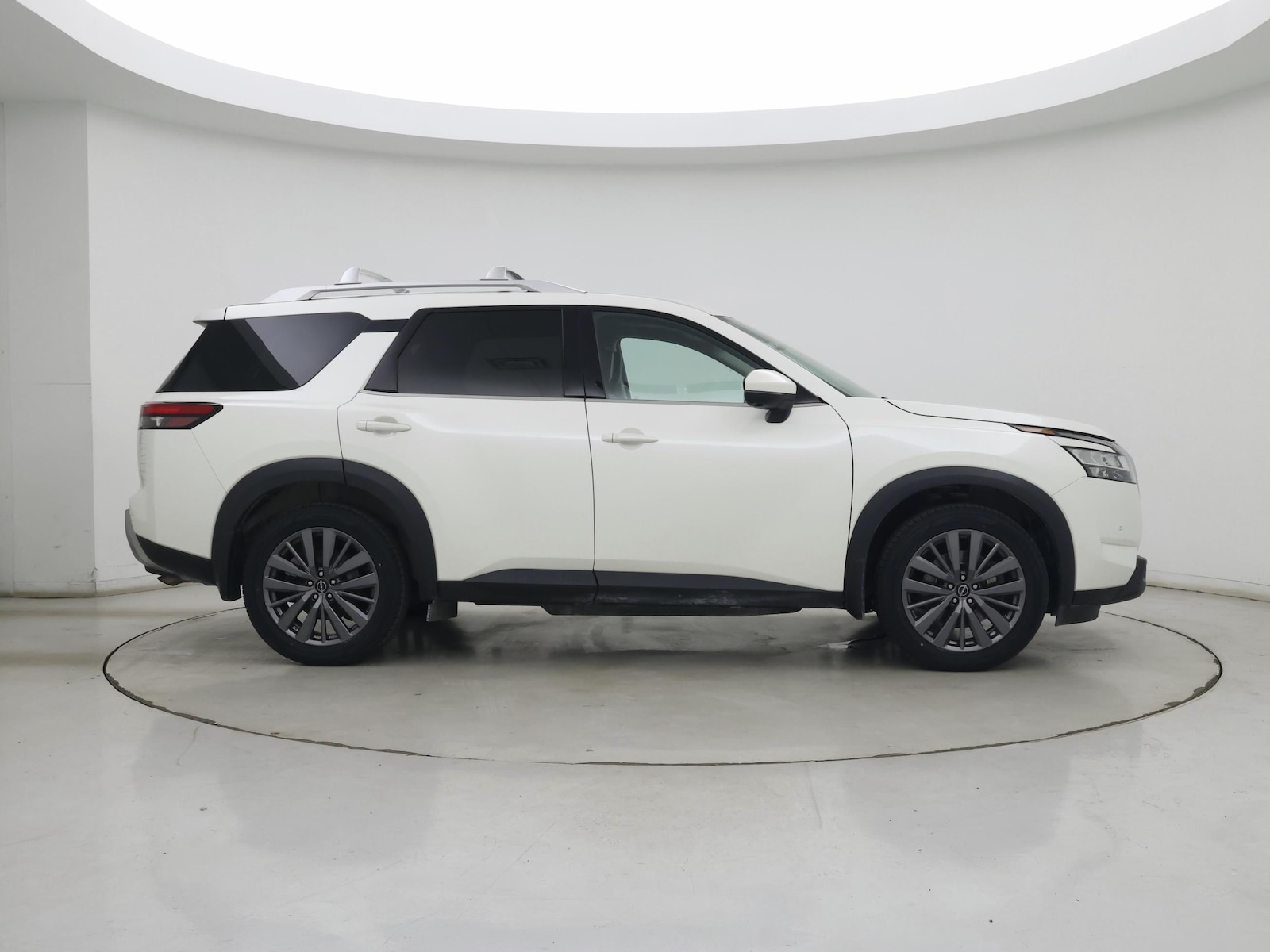 2023 Nissan Pathfinder SL - Photo 8