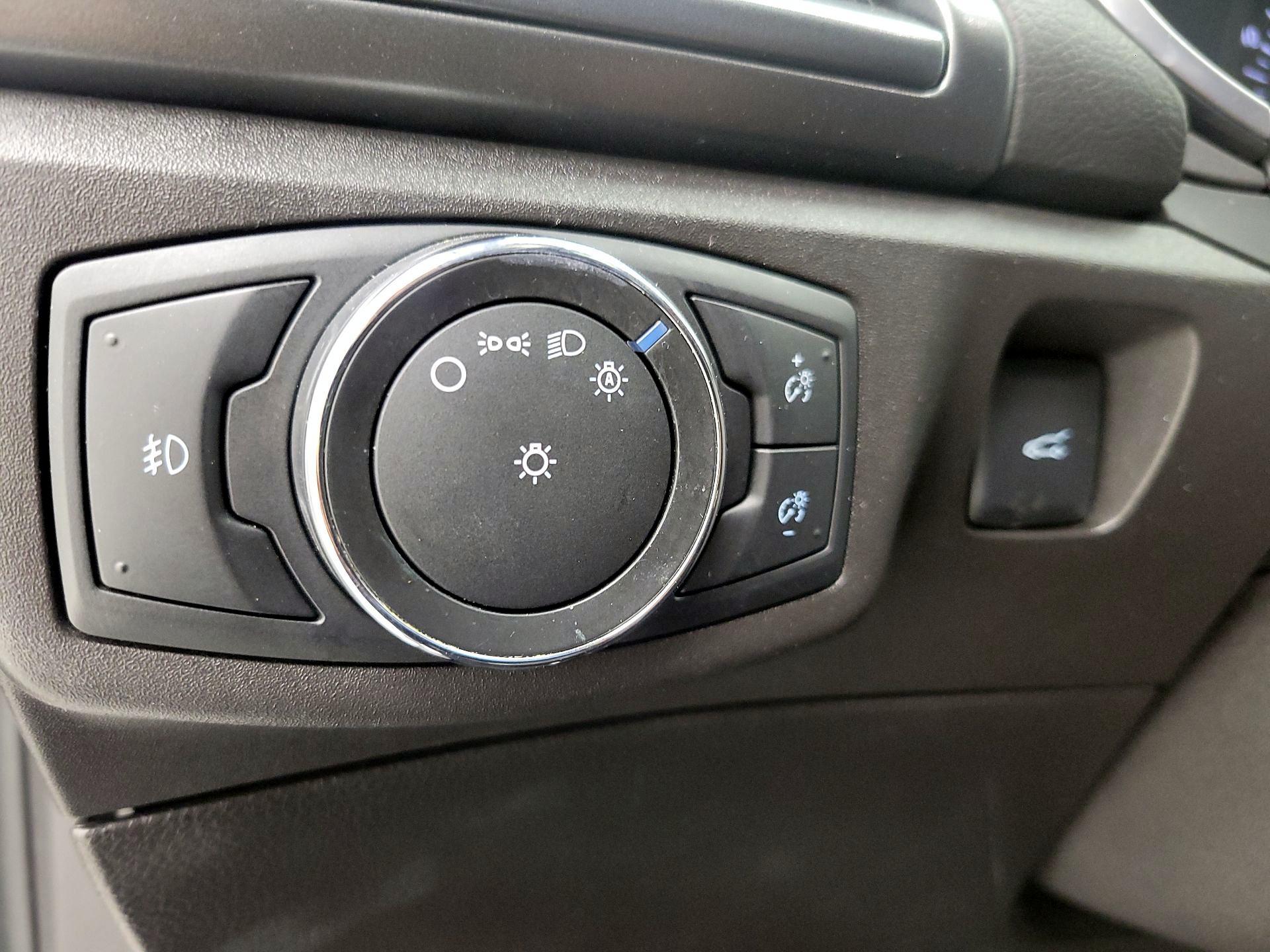 Thumbnail: 2016 Ford Fusion - 13