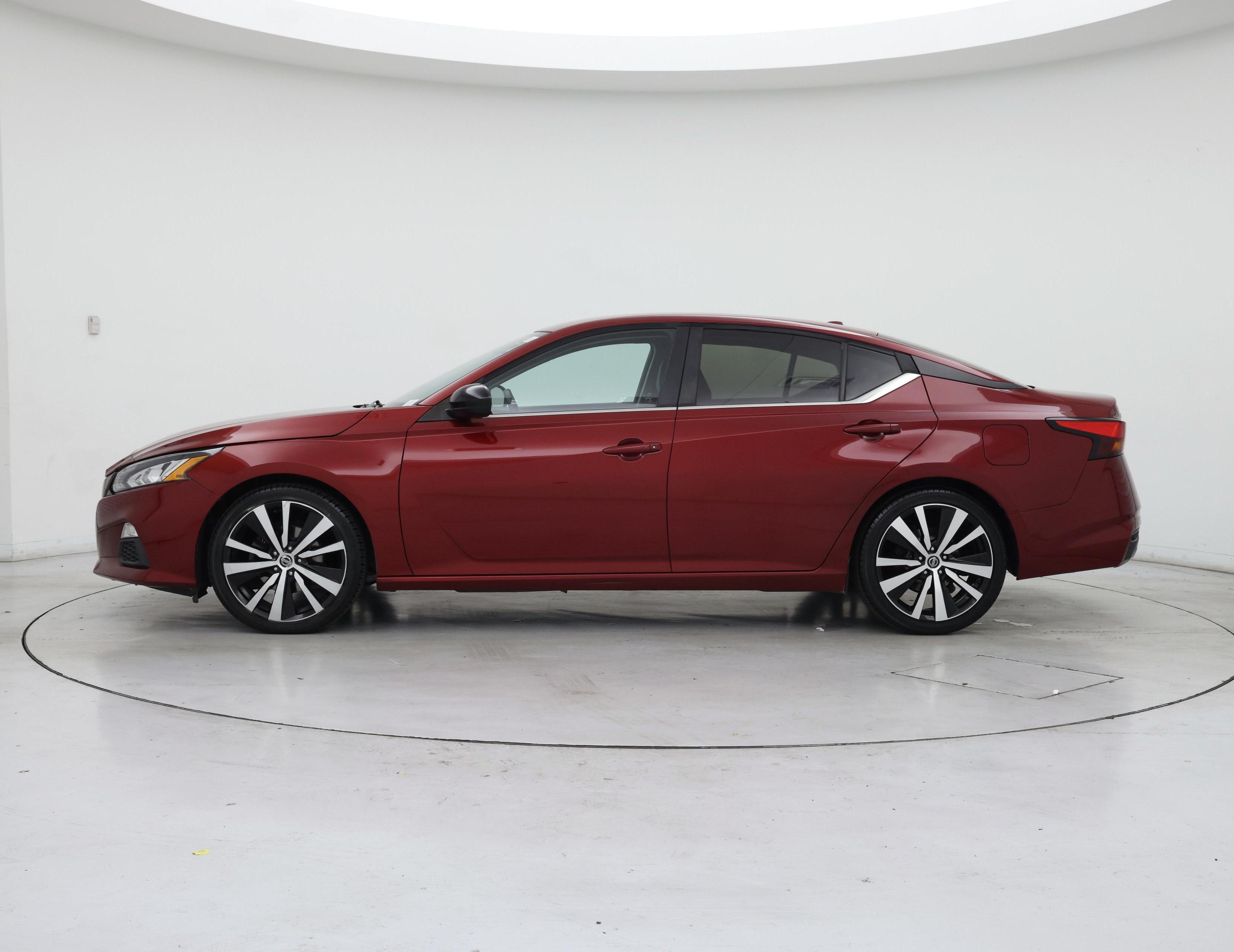 Thumbnail: 2020 Nissan Altima - 3