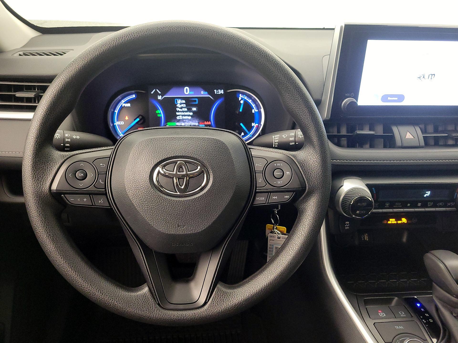 Thumbnail: 2025 Toyota RAV4 - 10
