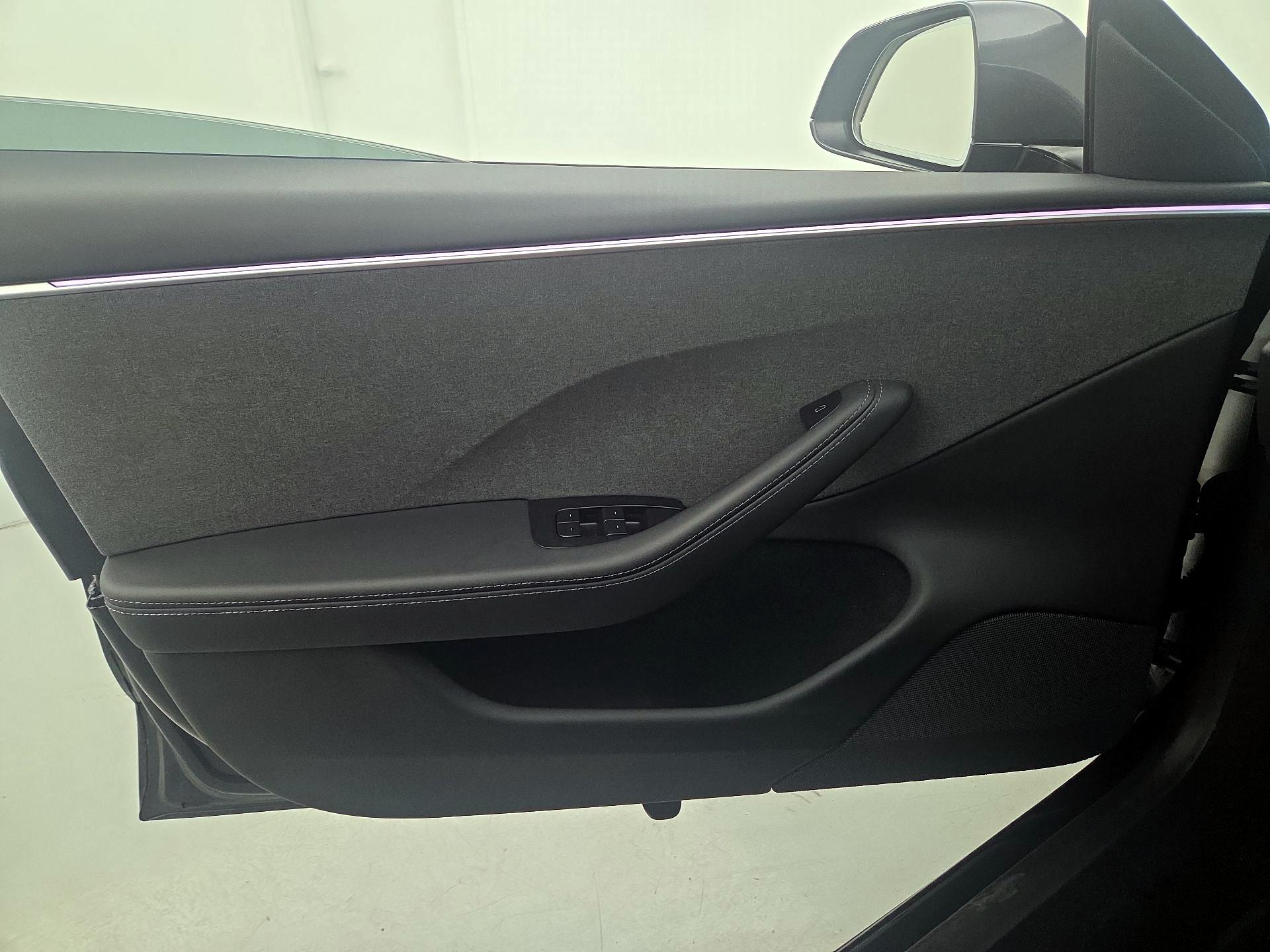 Thumbnail: 2024 Tesla Model 3 - 12