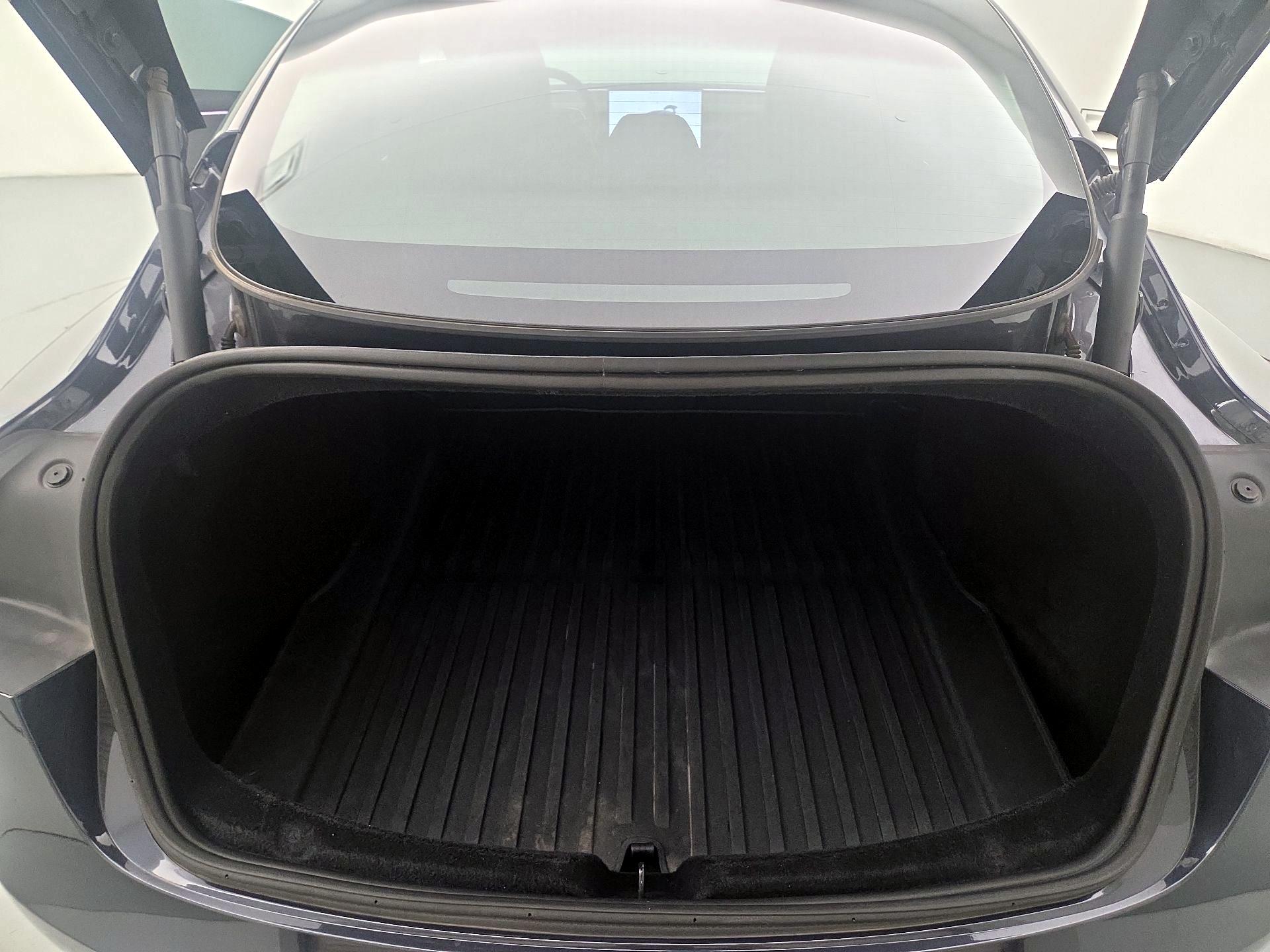 Thumbnail: 2024 Tesla Model 3 - 20