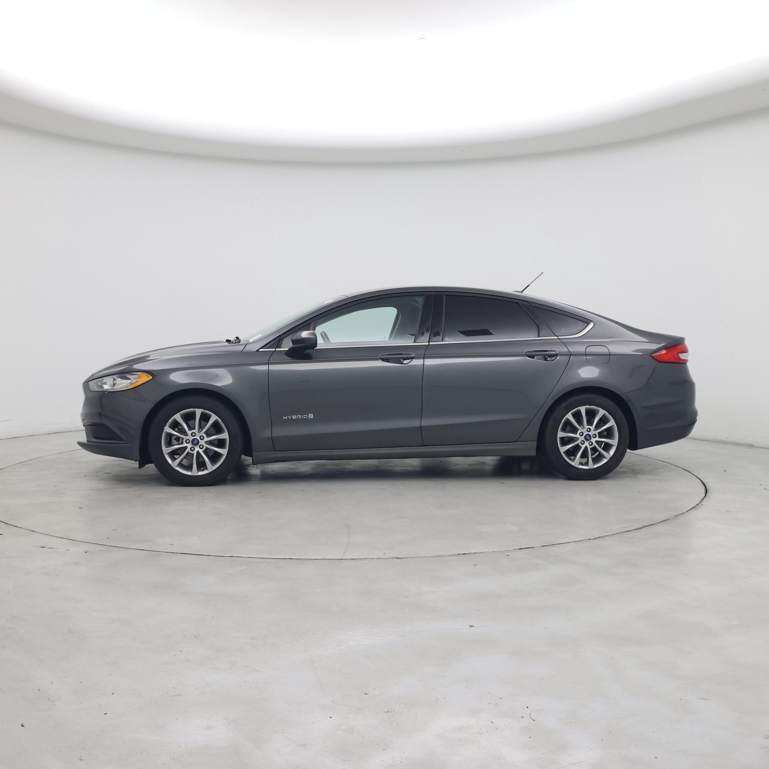Thumbnail: 2017 Ford Fusion - 3