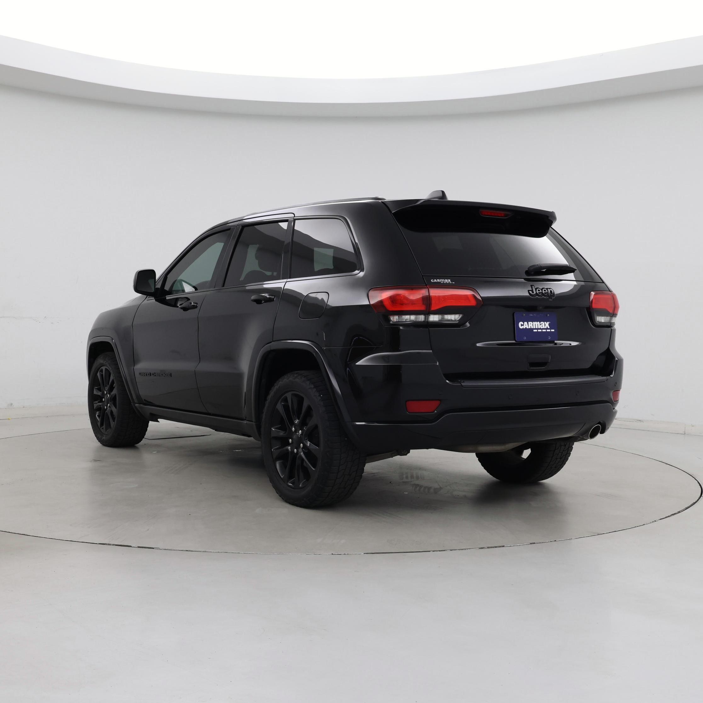 Thumbnail: 2020 Jeep Grand Cherokee - 2