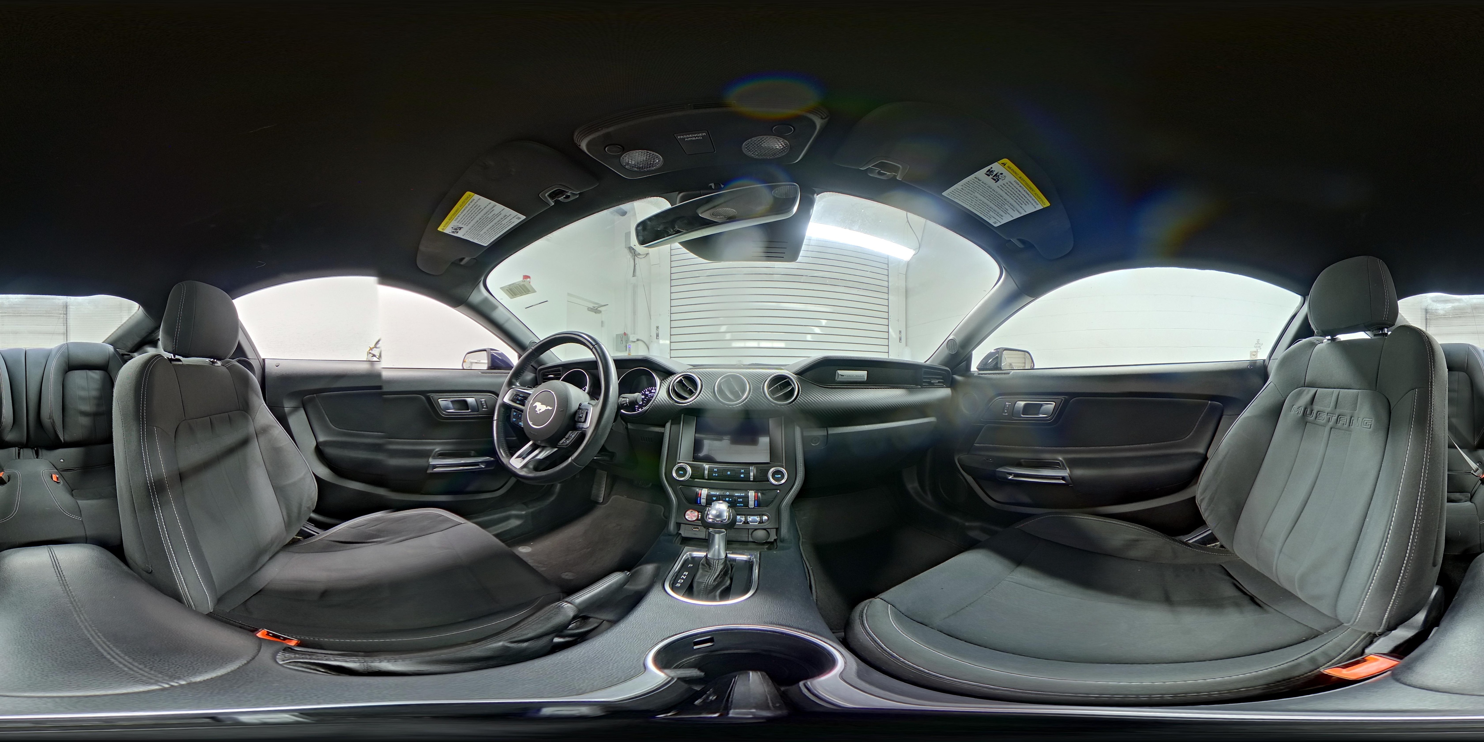 2021 Ford Mustang EcoBoost - Photo 20