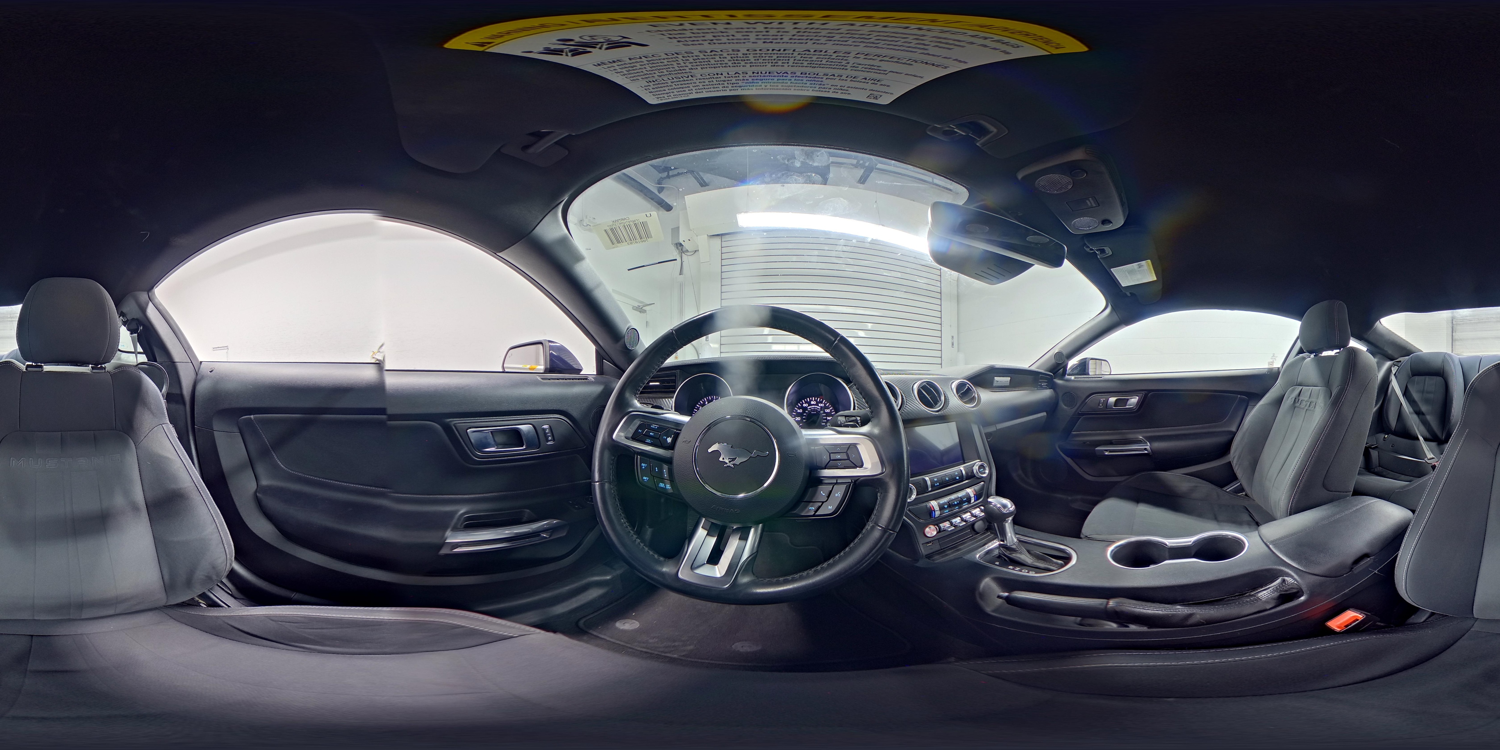 2021 Ford Mustang EcoBoost - Photo 21