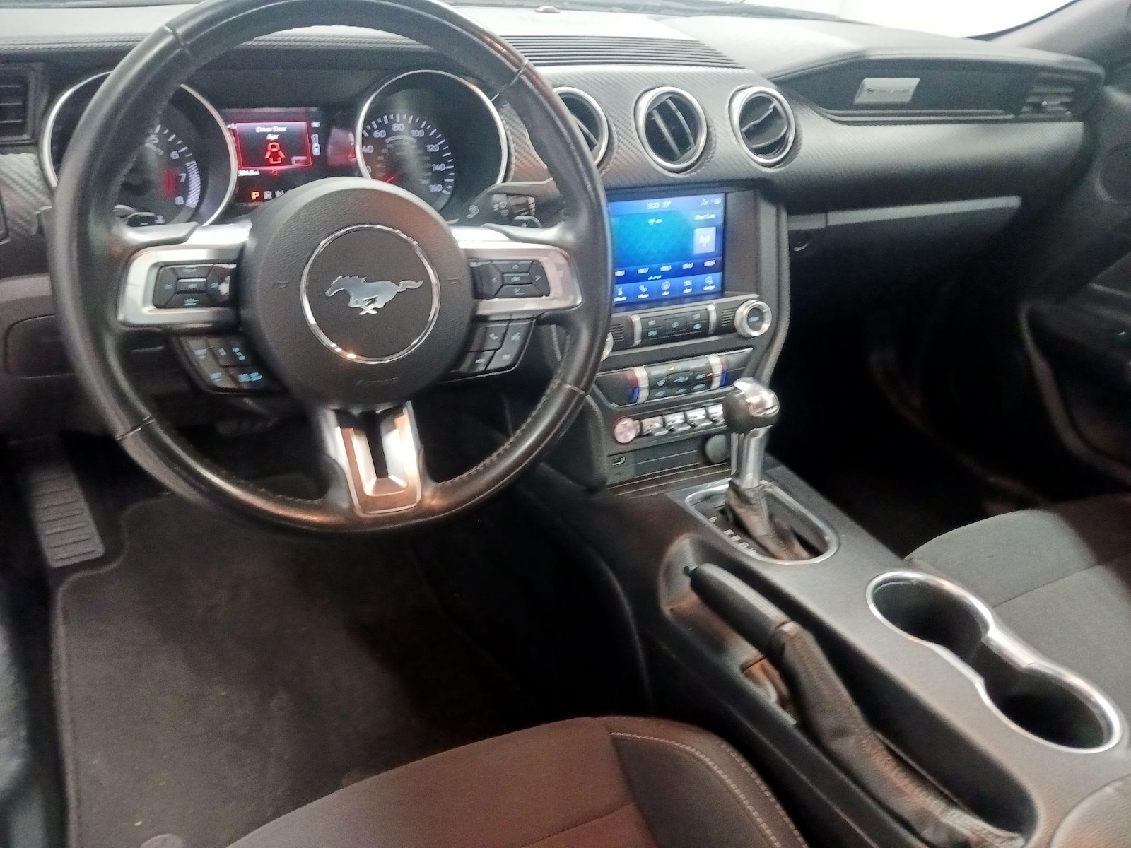 2021 Ford Mustang EcoBoost - Photo 10