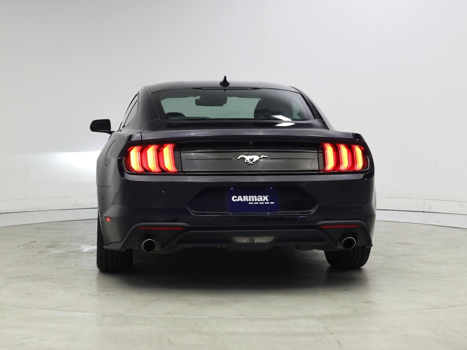 2021 Ford Mustang EcoBoost - Photo 7