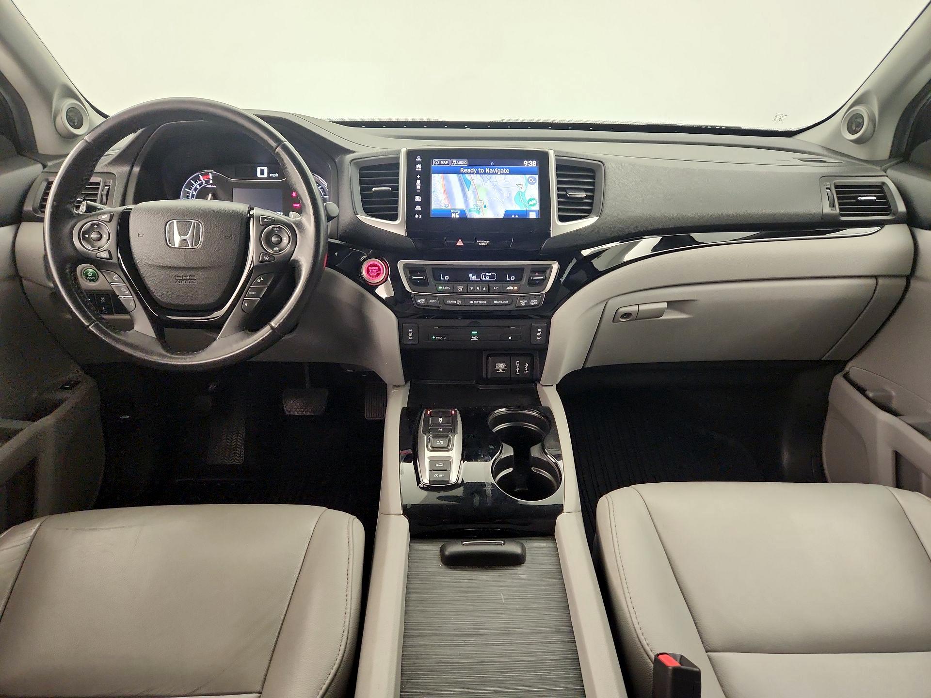 Thumbnail: 2018 Honda Pilot - 9