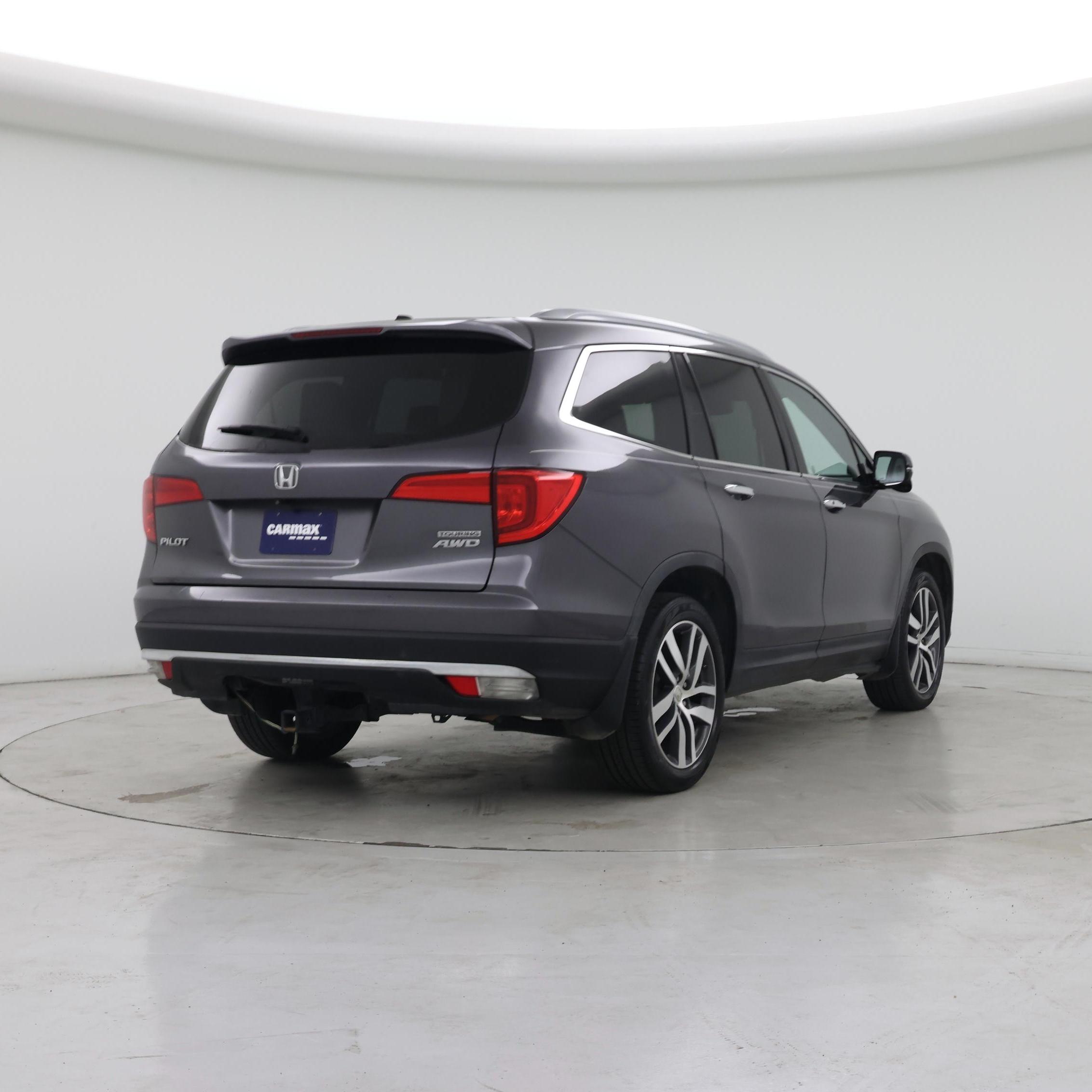 Thumbnail: 2018 Honda Pilot - 8