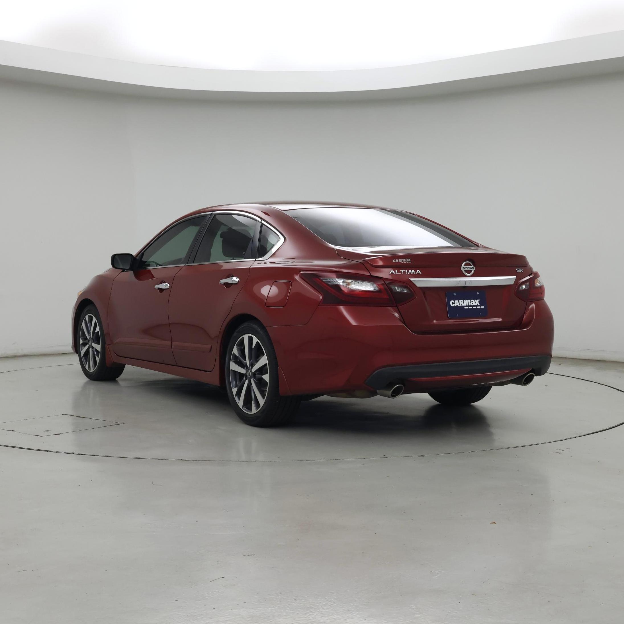 Thumbnail: 2017 Nissan Altima - 2