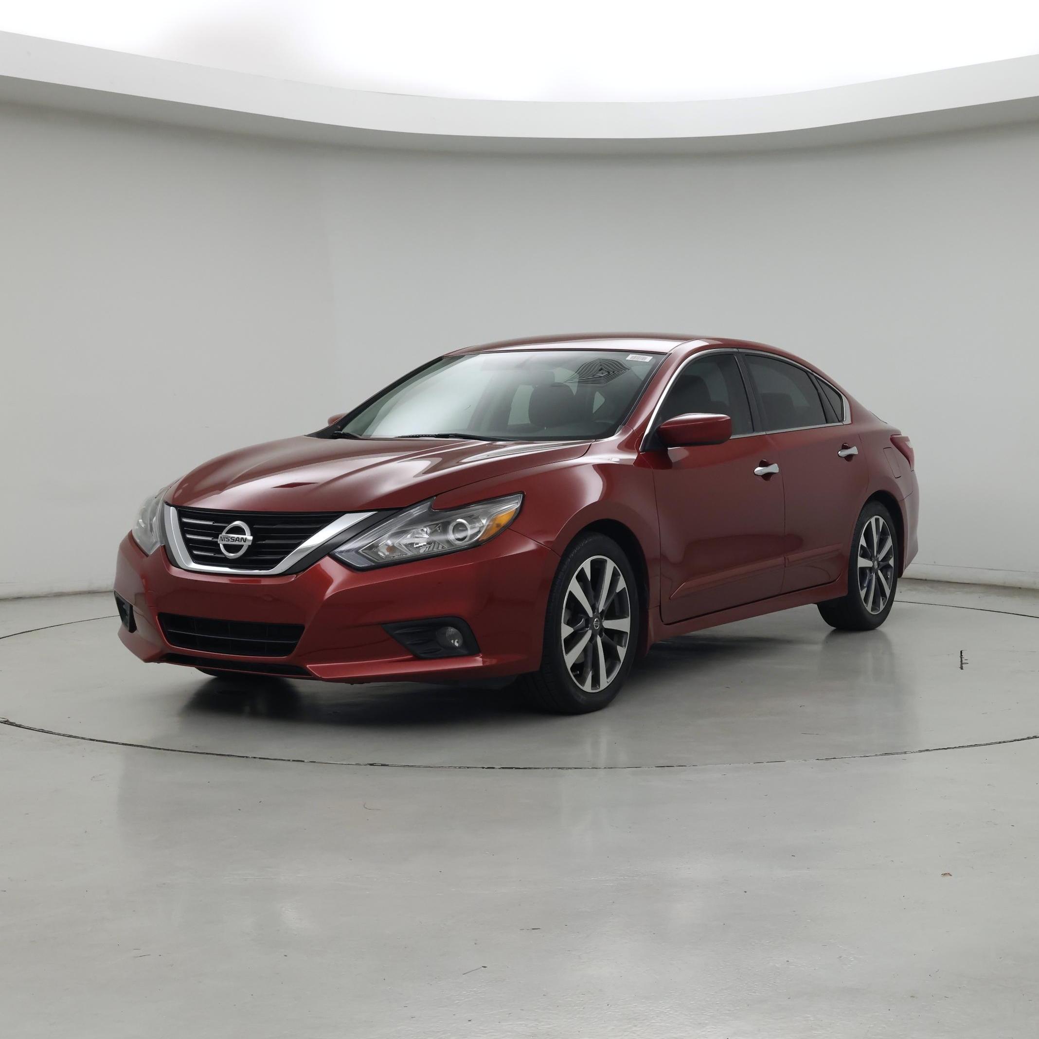 Thumbnail: 2017 Nissan Altima - 4