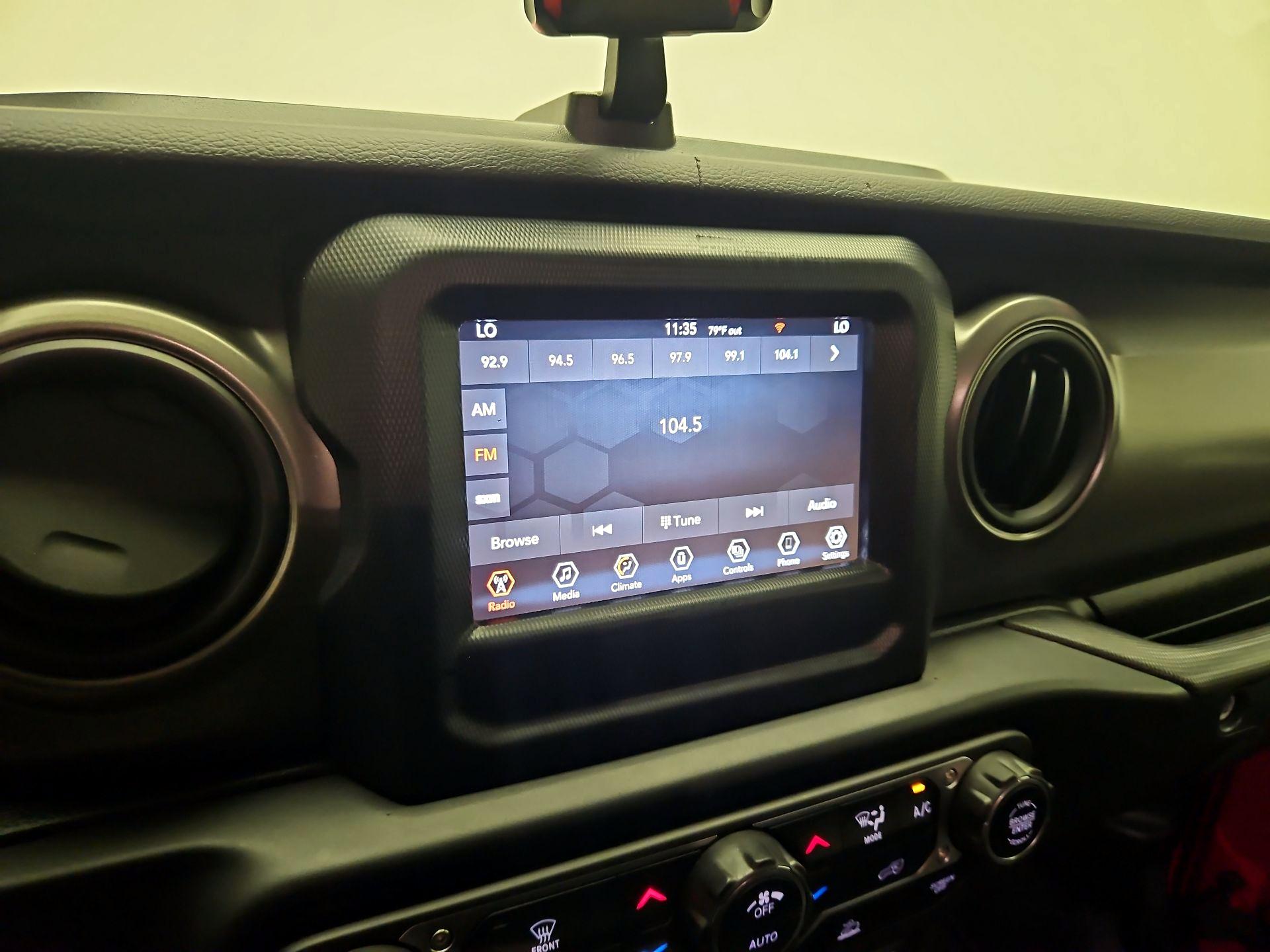 Thumbnail: 2023 Jeep Gladiator - 15