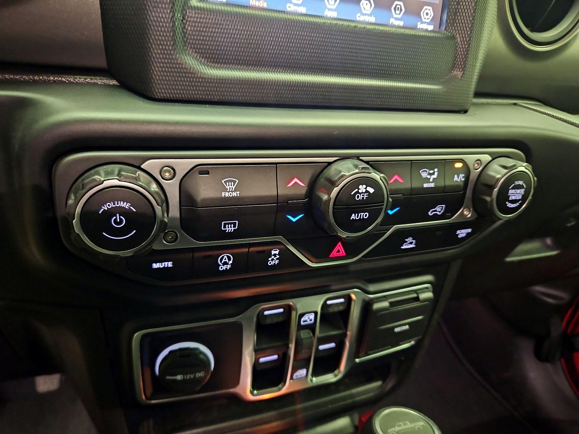 Thumbnail: 2023 Jeep Gladiator - 16