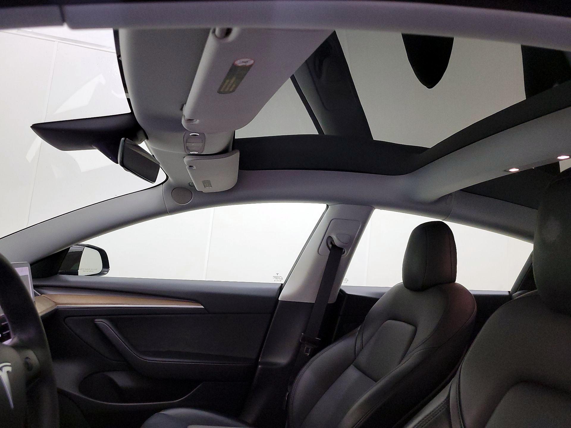 Thumbnail: 2021 Tesla Model 3 - 18