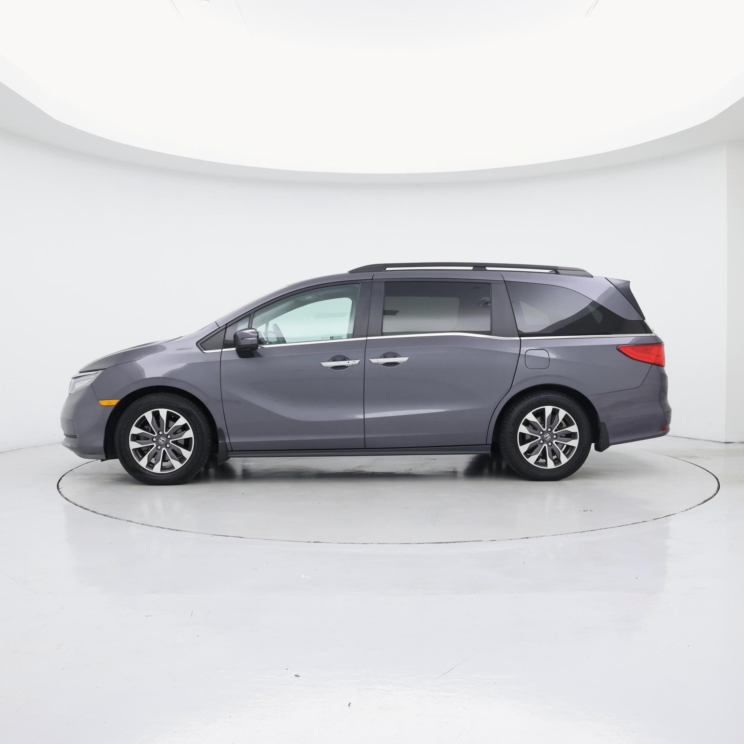 Thumbnail: 2022 Honda Odyssey - 3