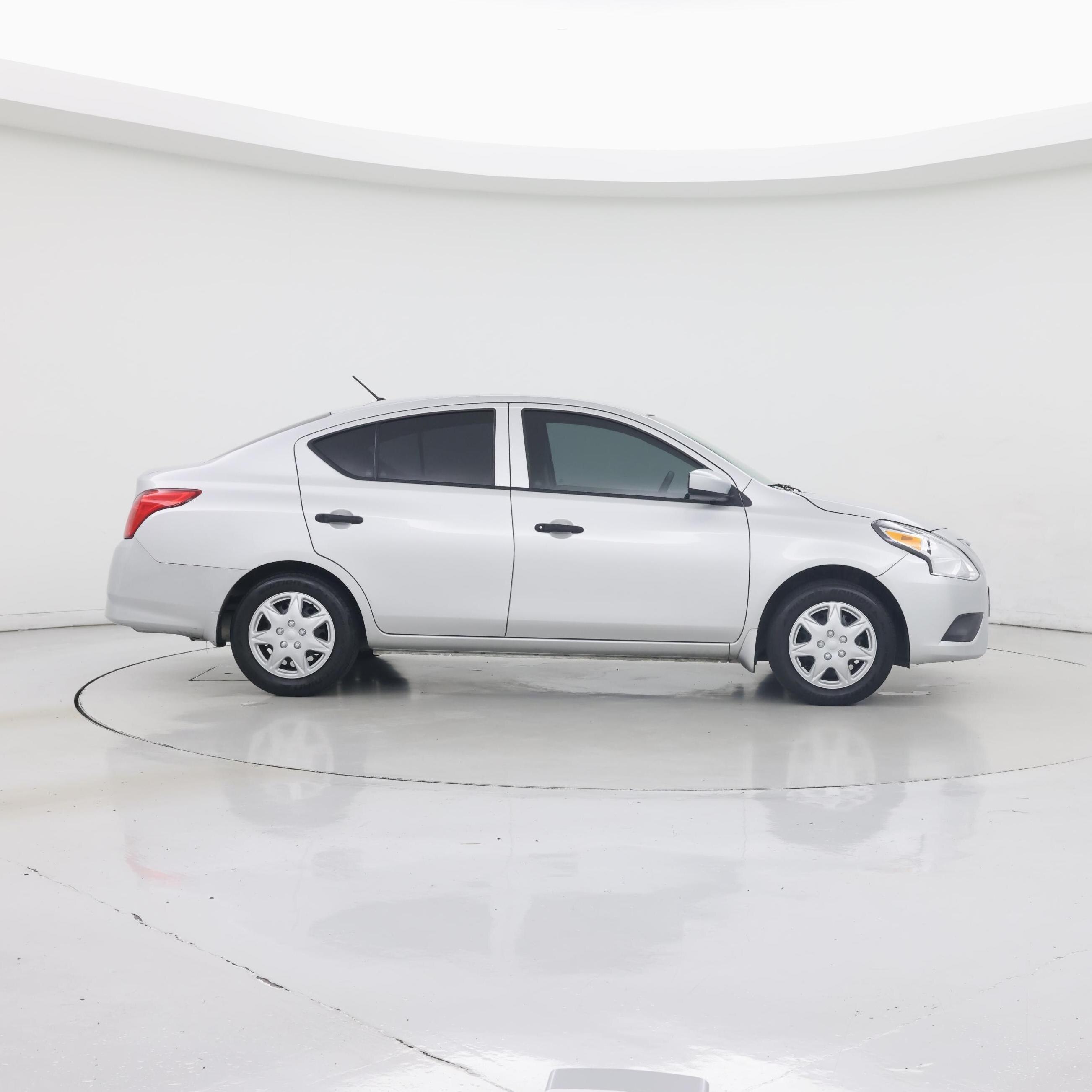 Thumbnail: 2019 Nissan Versa - 7