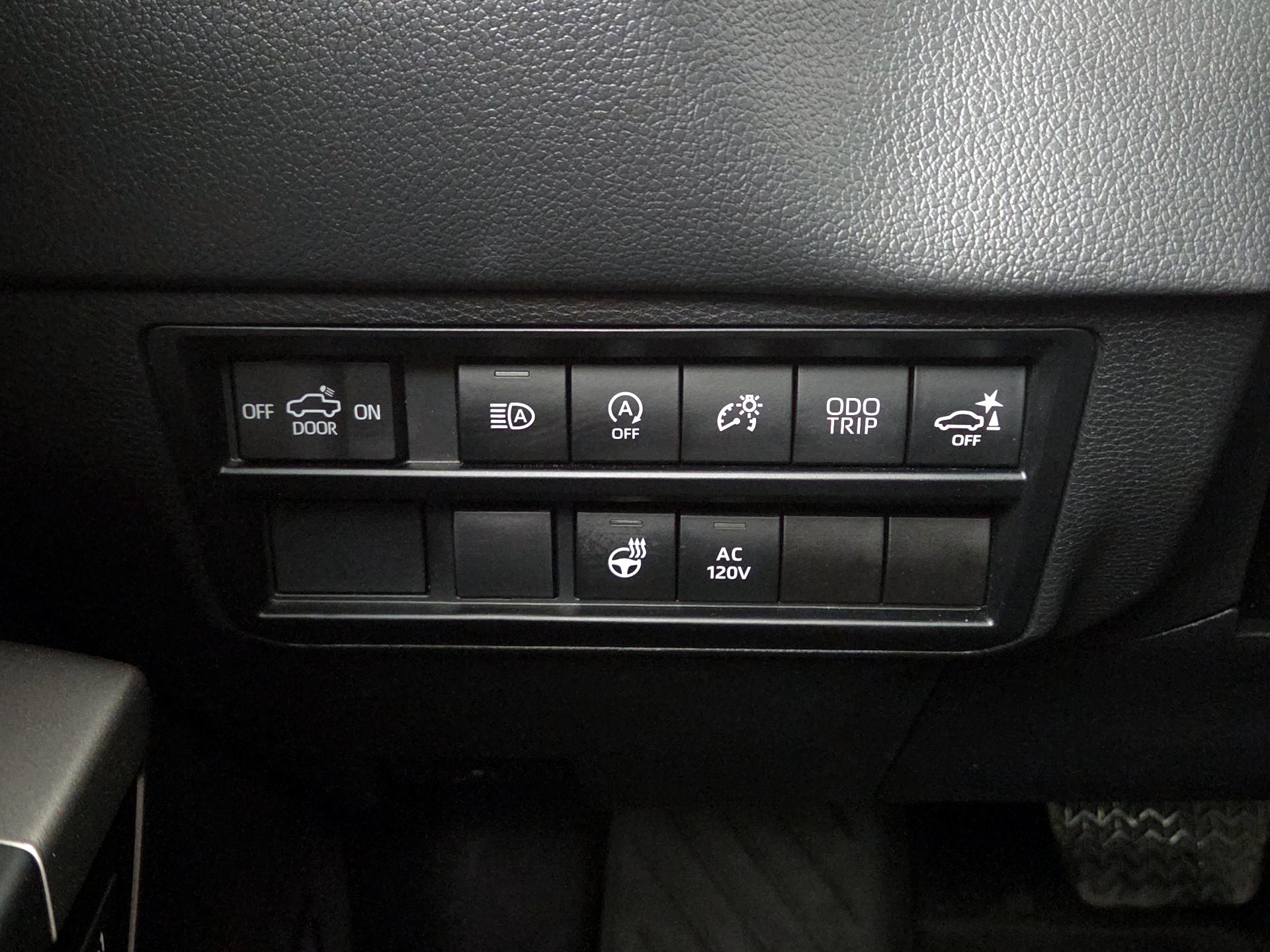 Thumbnail: 2023 Toyota Tundra - 13