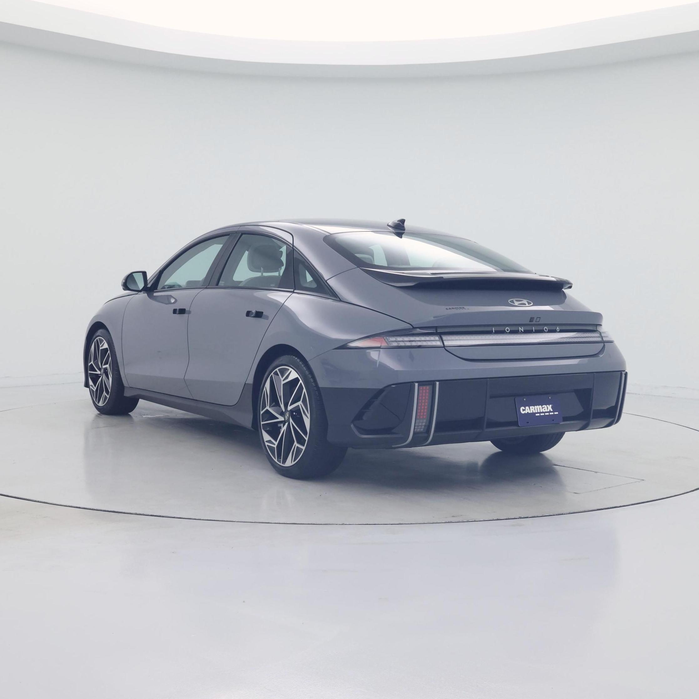 Thumbnail: 2023 Hyundai Ioniq 6 - 2