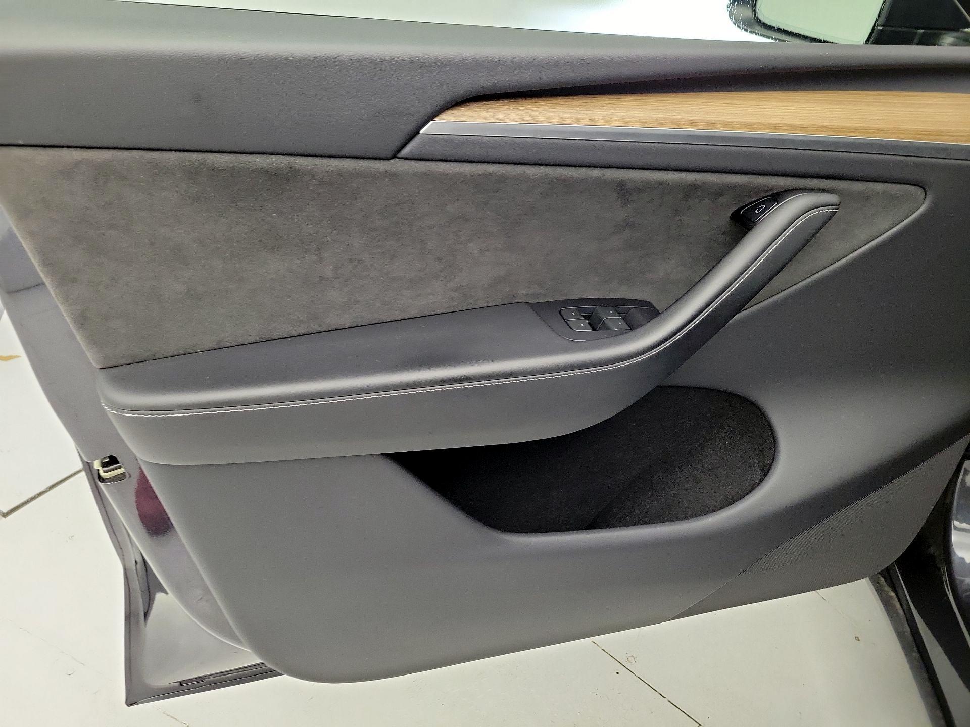 Thumbnail: 2024 Tesla Model Y - 12