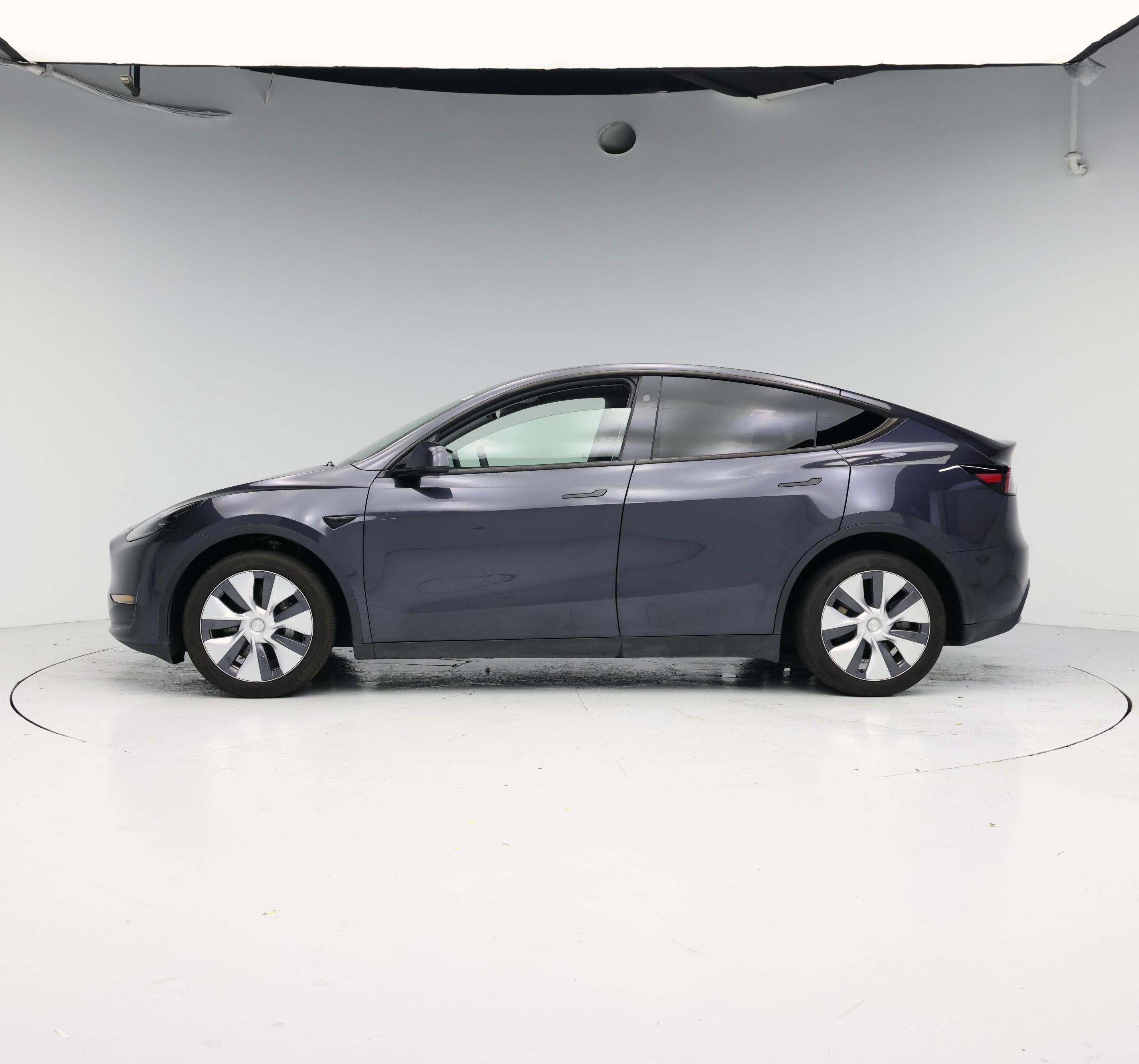 Thumbnail: 2024 Tesla Model Y - 3