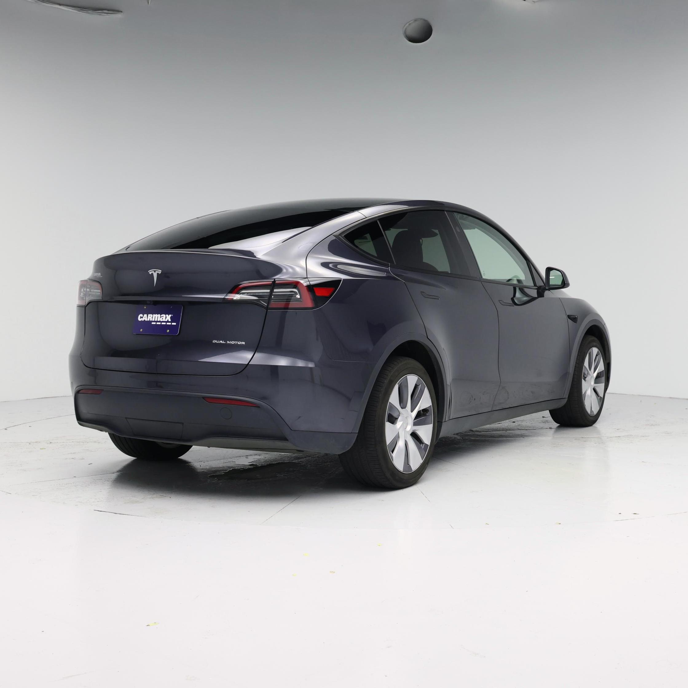 Thumbnail: 2024 Tesla Model Y - 8
