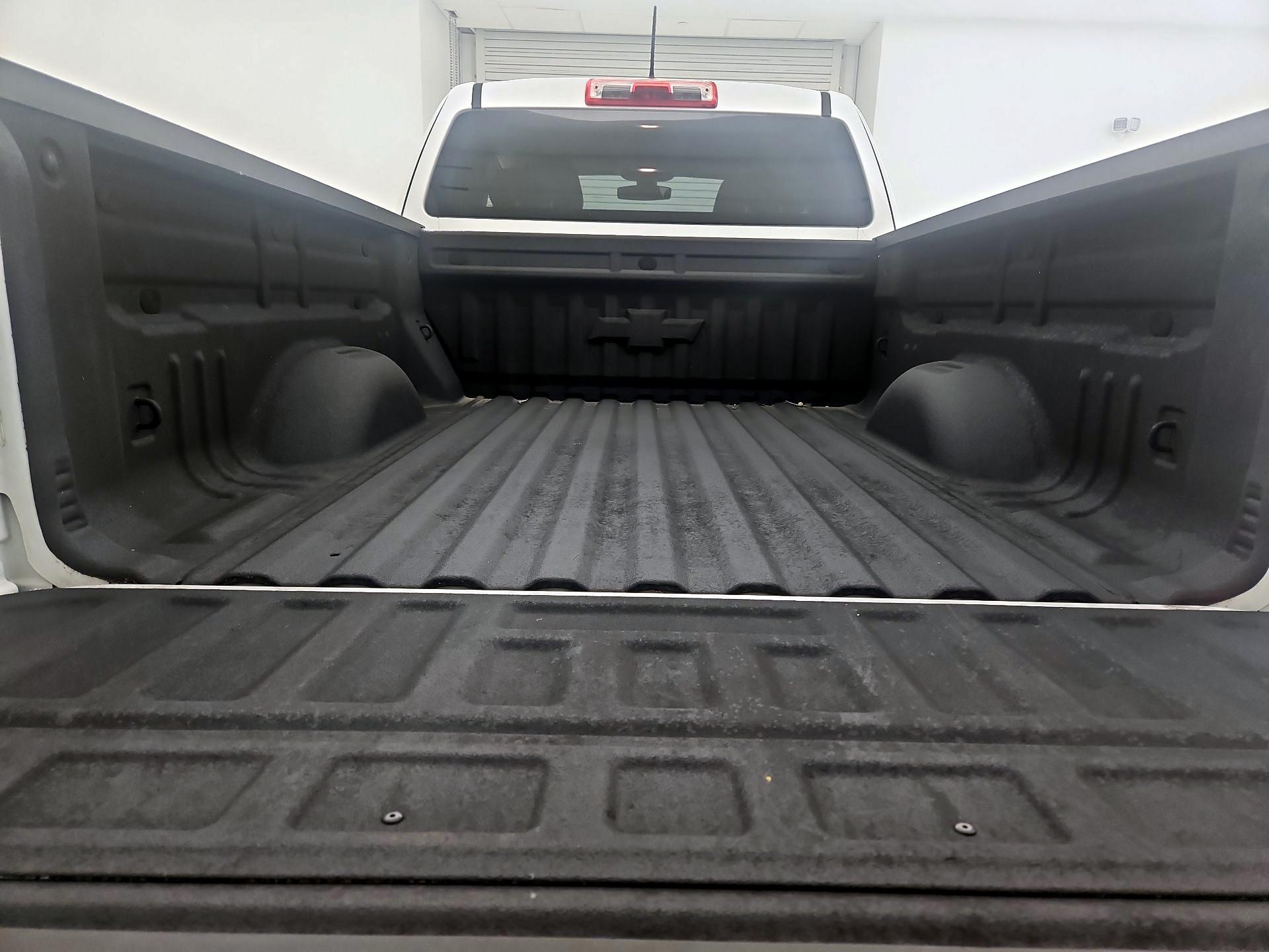 Thumbnail: 2017 Chevrolet Colorado - 20