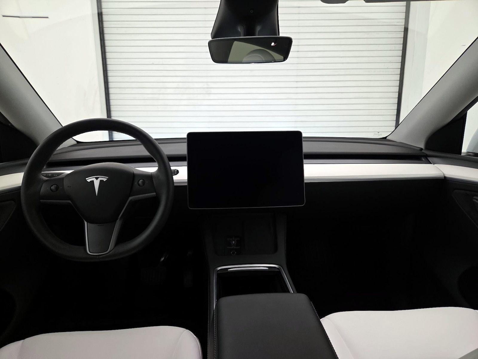 2023 Tesla Model Y Long Range - Photo 10