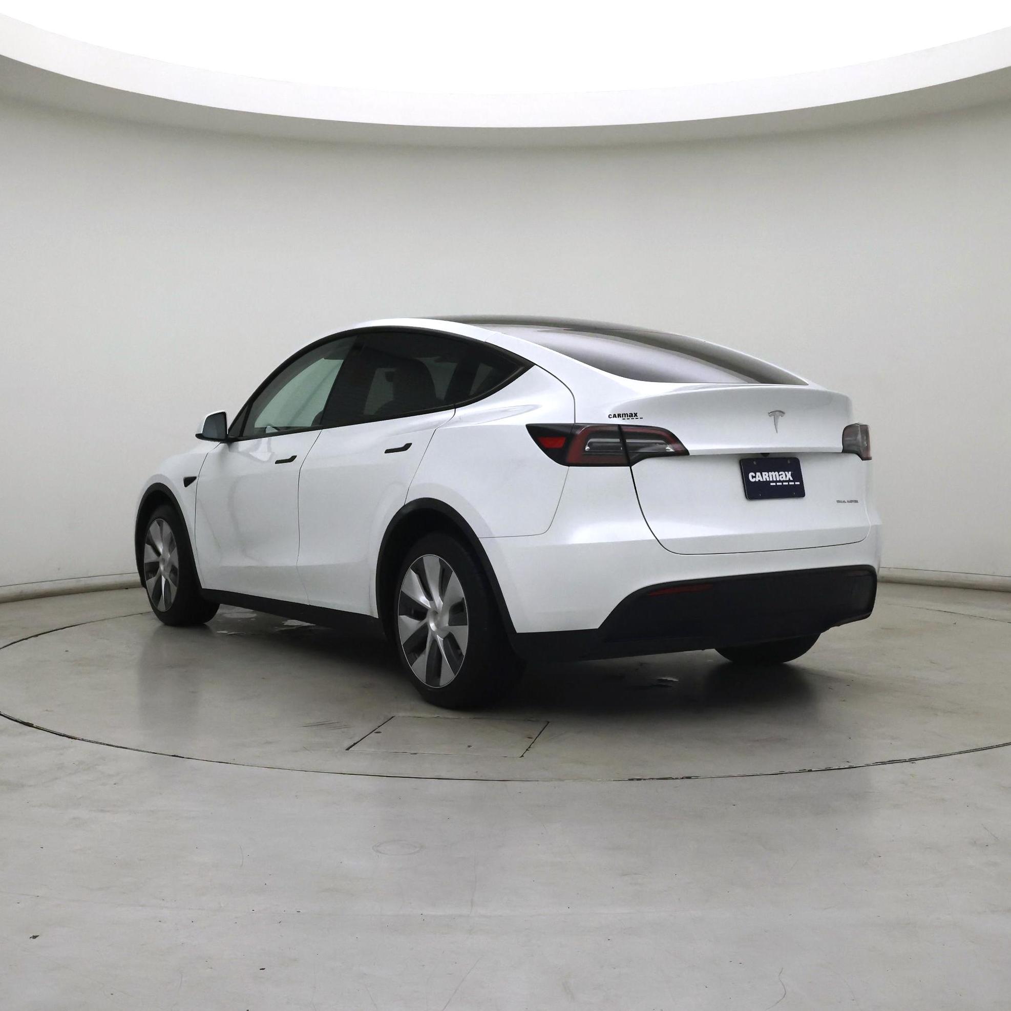 Thumbnail: 2023 Tesla Model Y - 2
