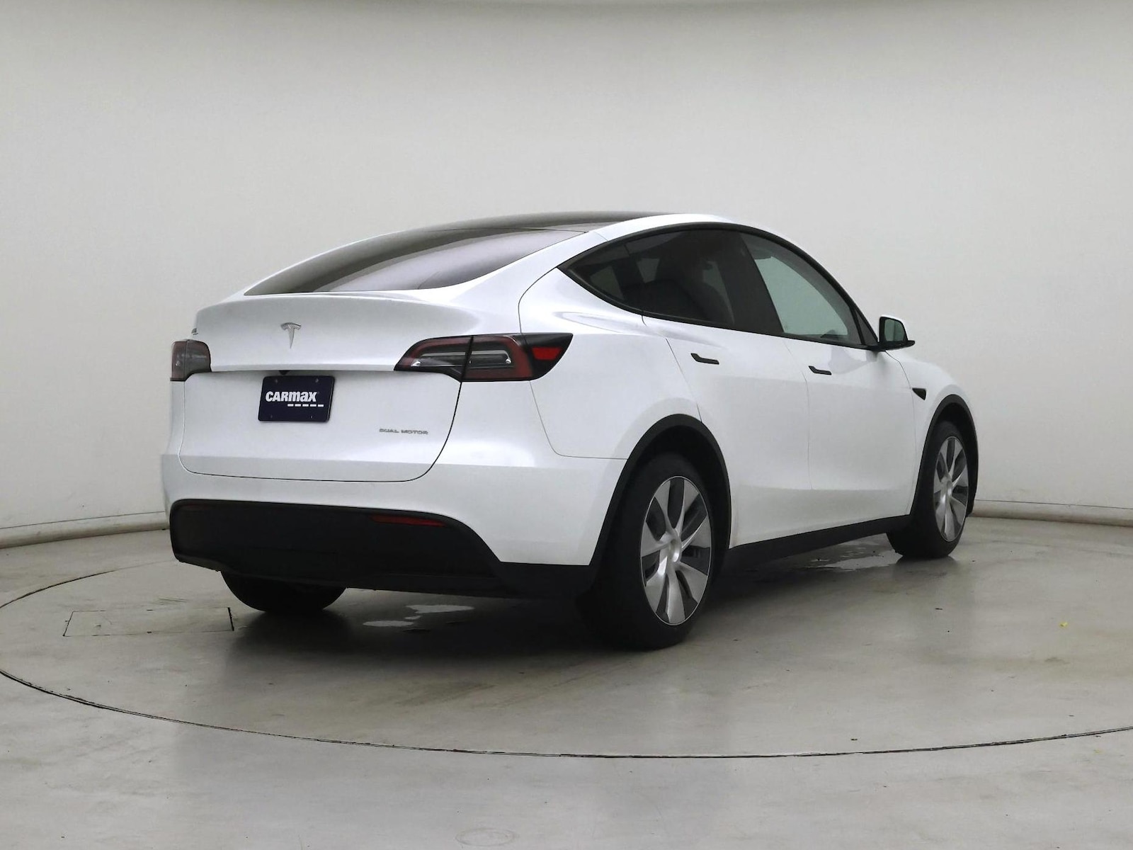 2023 Tesla Model Y Long Range - Photo 9