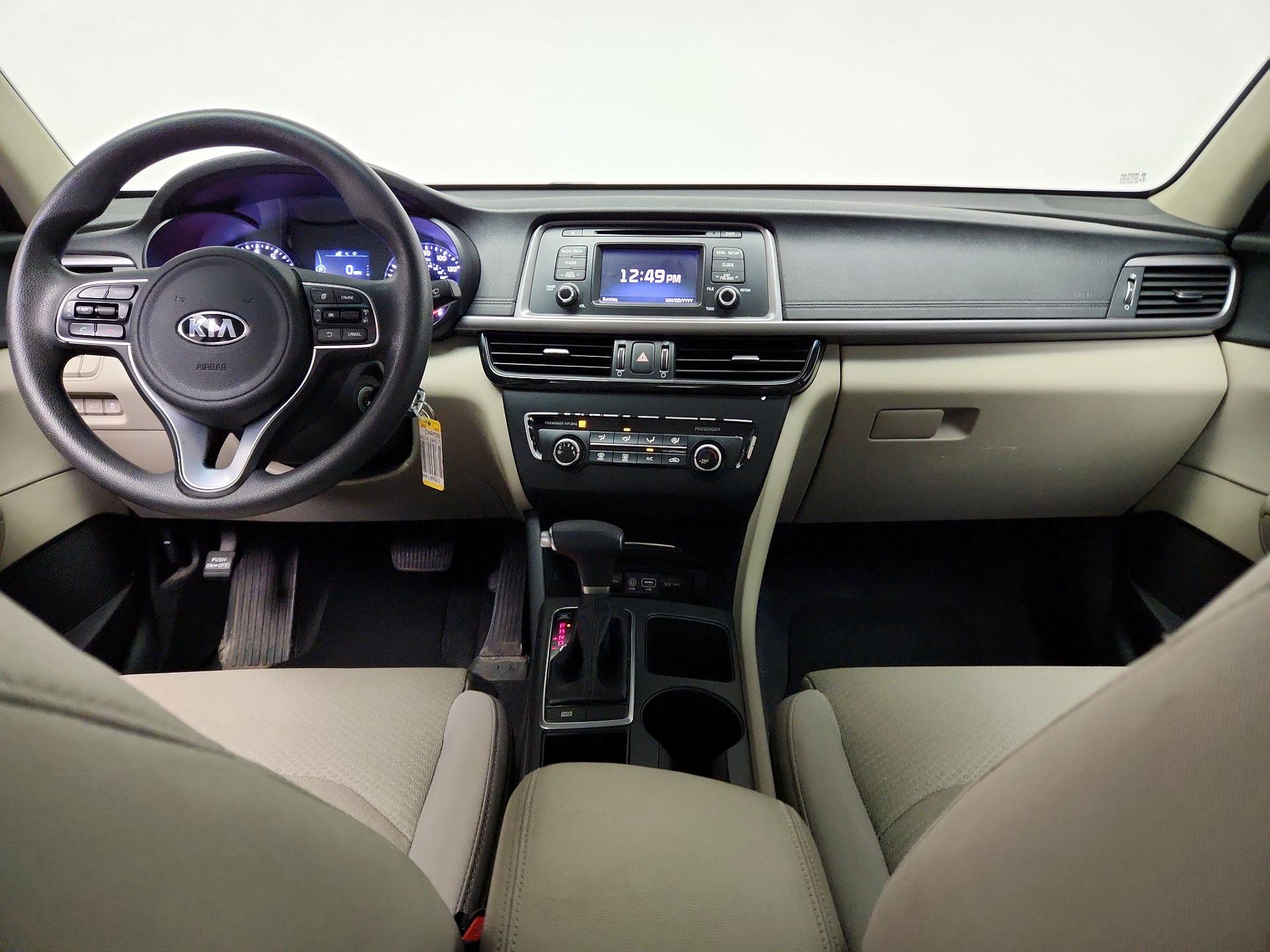 Thumbnail: 2017 Kia Optima - 9