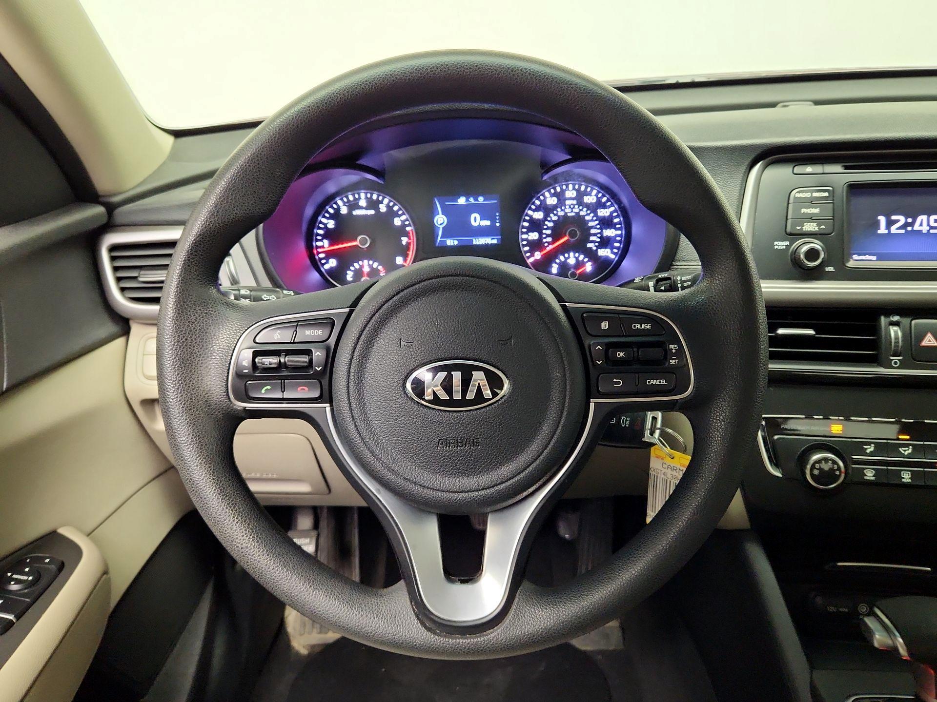 Thumbnail: 2017 Kia Optima - 10