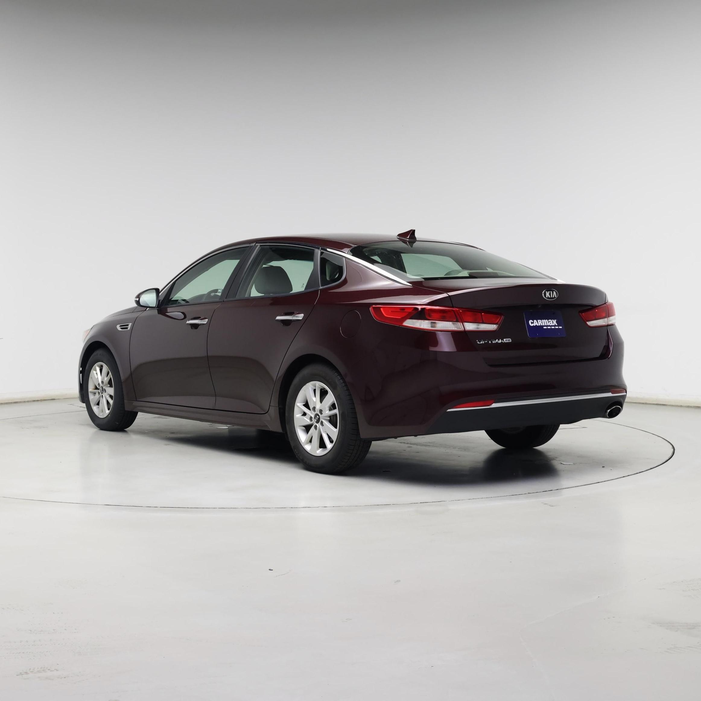 Thumbnail: 2017 Kia Optima - 2
